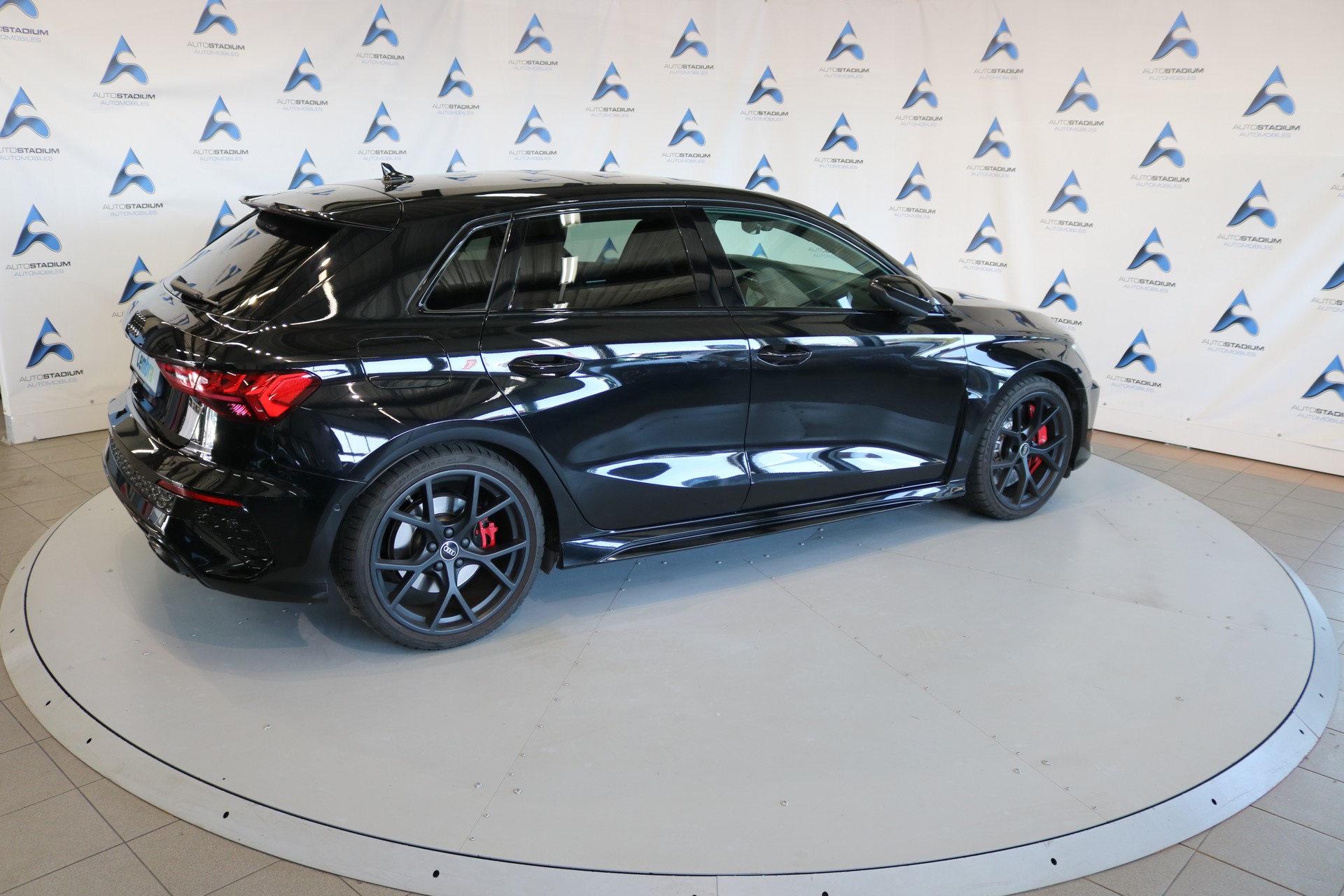 AUDI RS3 Sportback 2.5 TSI quattro S-tronic-image-25