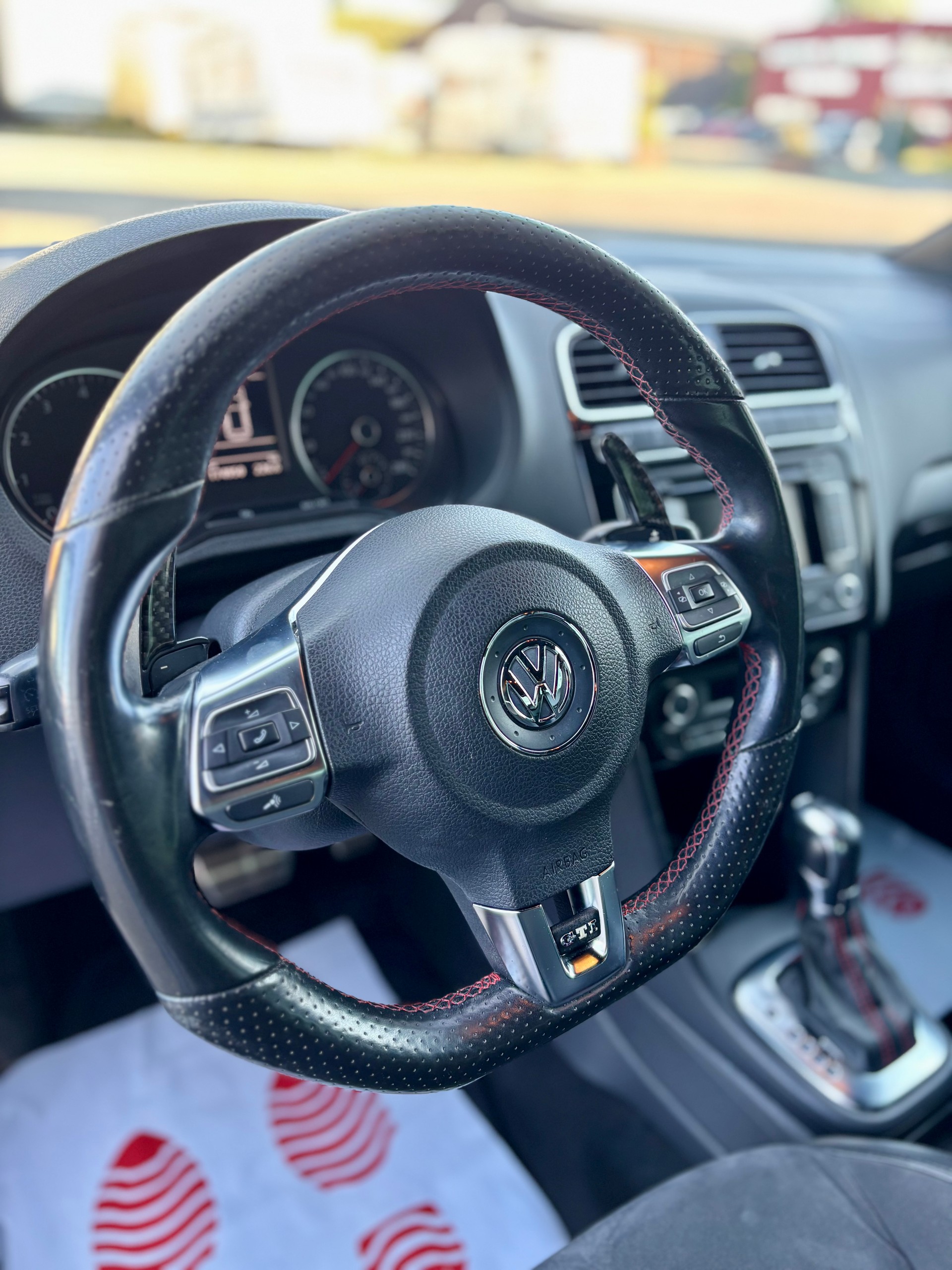VW Polo 1.4 TSI GTI DSG-image-11