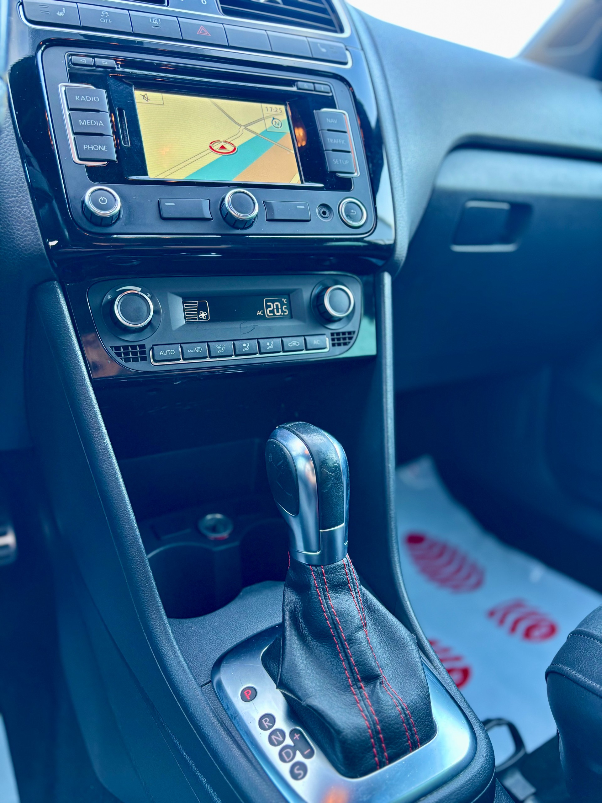 VW Polo 1.4 TSI GTI DSG-image-9