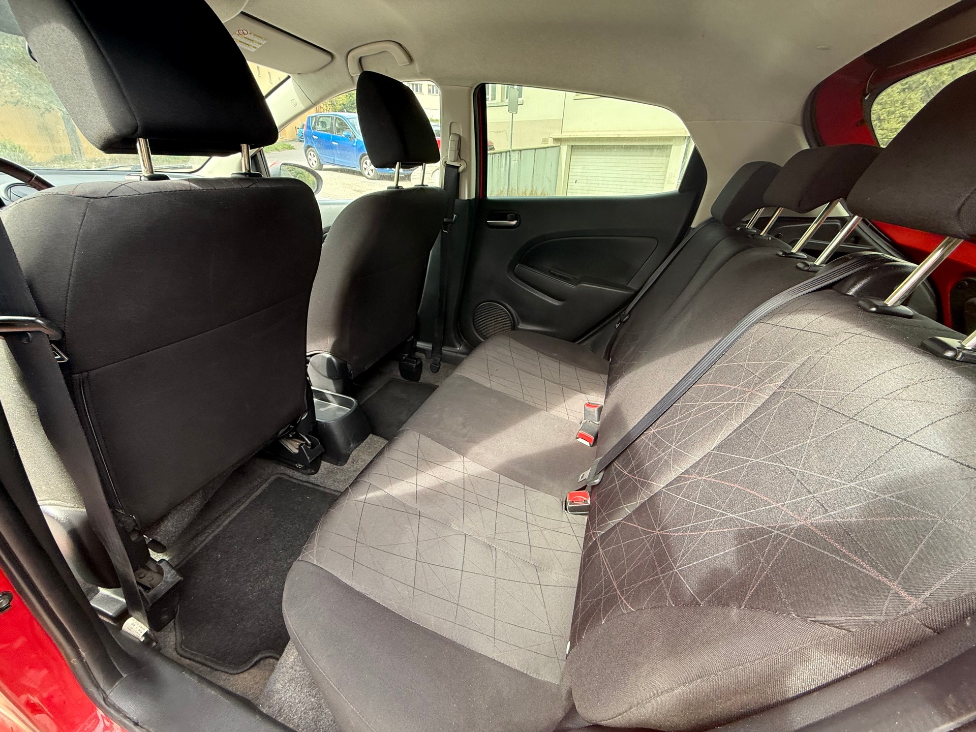 MAZDA 2 1.3i 16V Exclusive-image-9