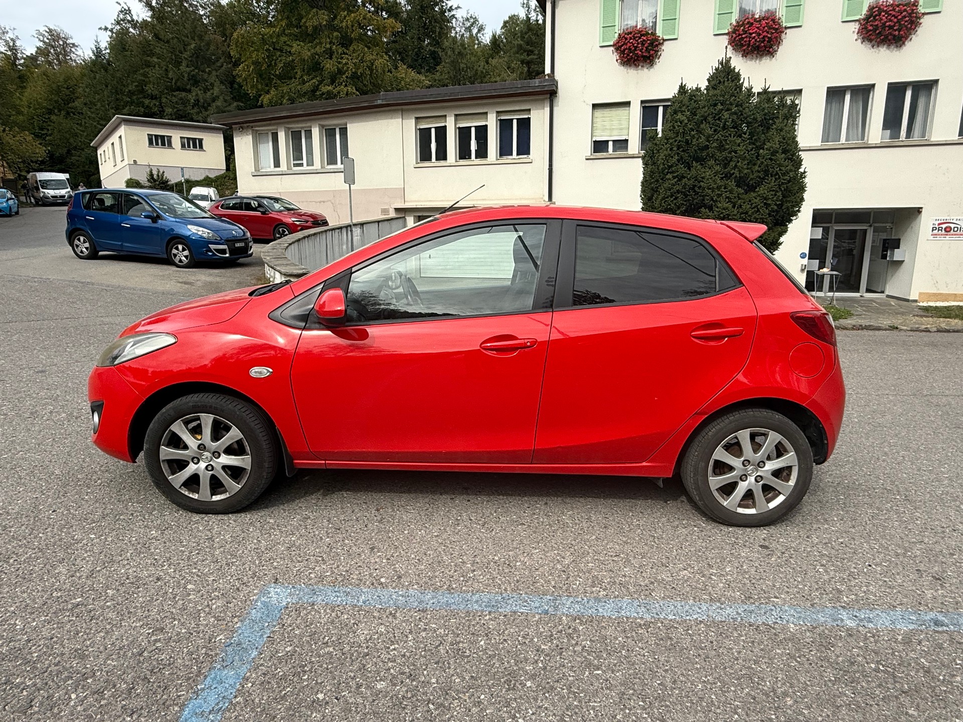 MAZDA 2 1.3i 16V Exclusive-image-2