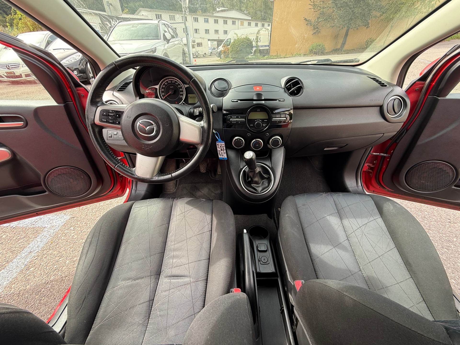 MAZDA 2 1.3i 16V Exclusive-image-22