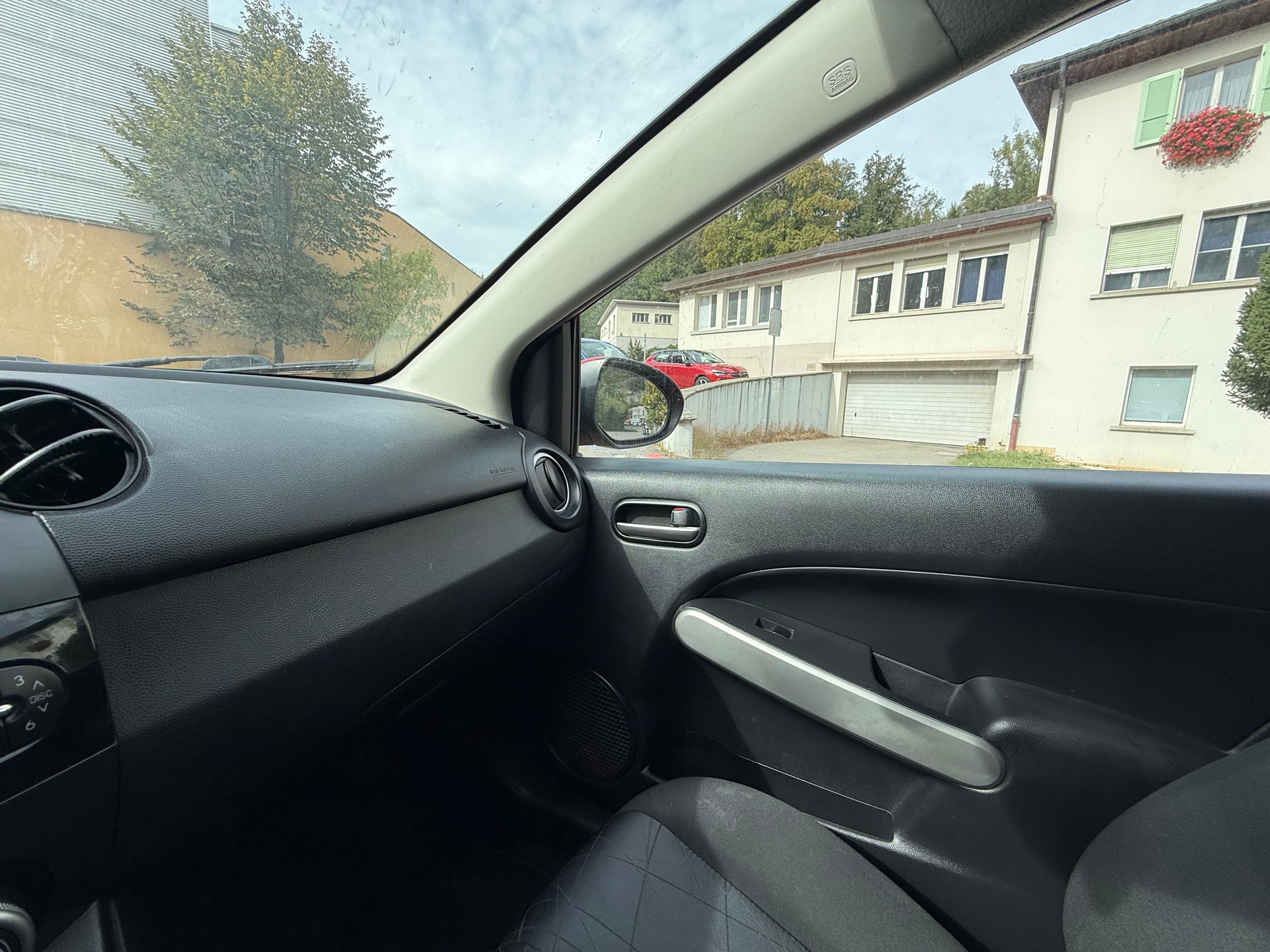 MAZDA 2 1.3i 16V Exclusive-image-23
