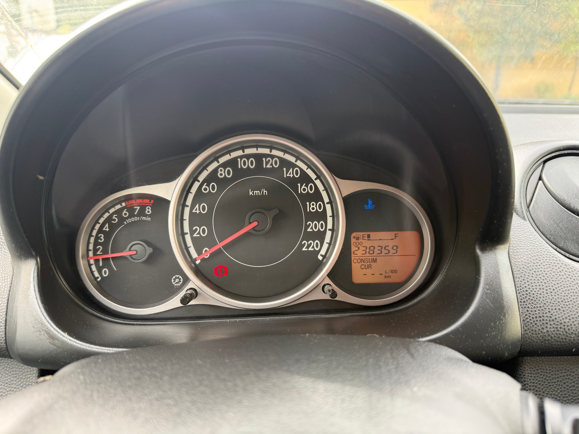 MAZDA 2 1.3i 16V Exclusive-image-26