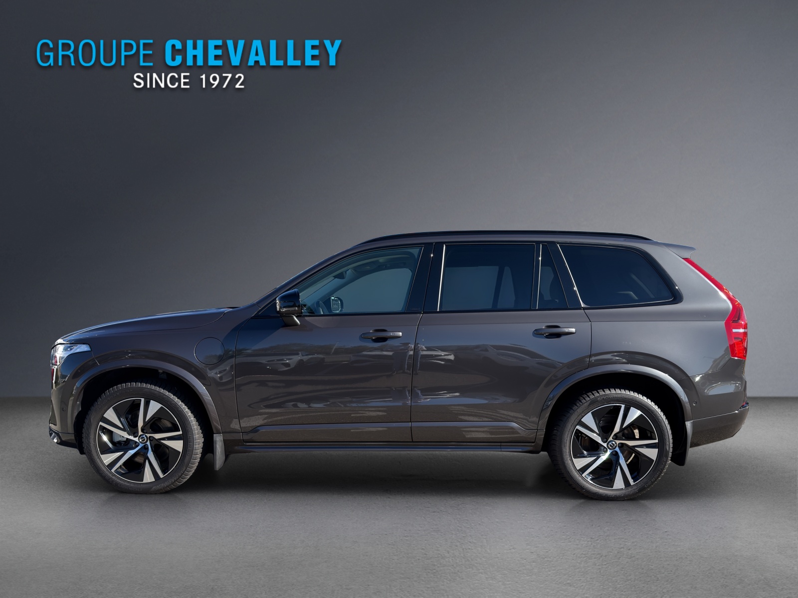 VOLVO XC90 T8 eAWD PluginHybrid Plus Dark Geartronic-showroom-element-2