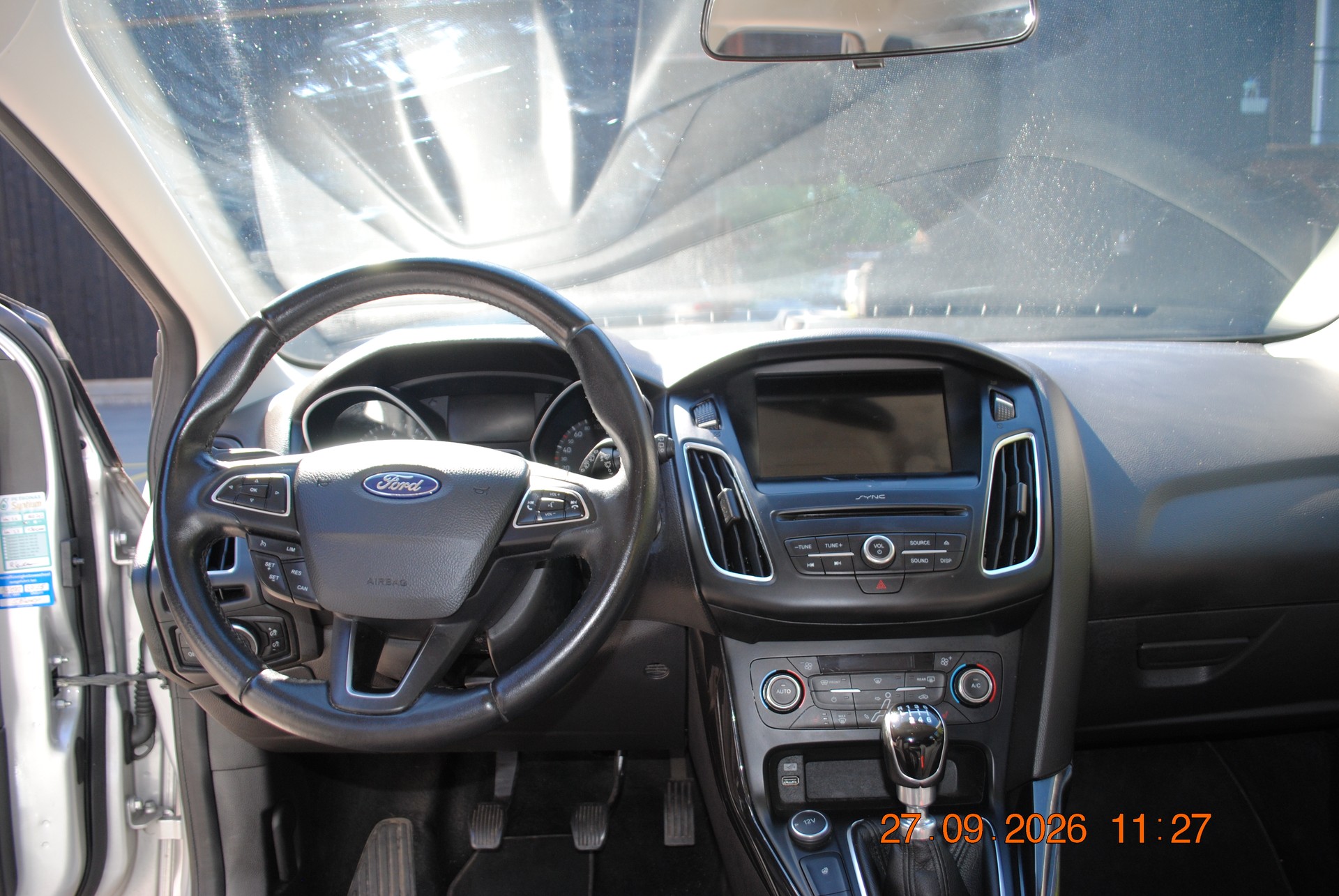 FORD Focus 1.0 SCTi Titanium-image-10