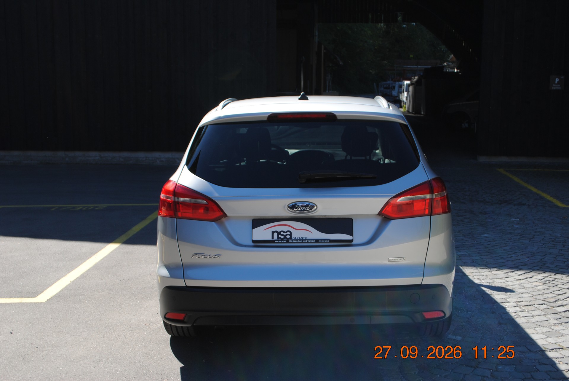 FORD Focus 1.0 SCTi Titanium-image-4