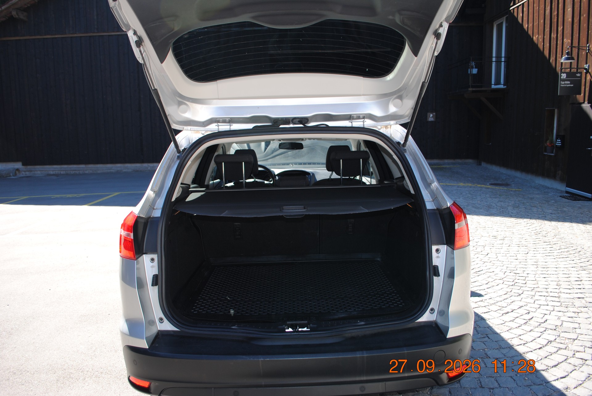 FORD Focus 1.0 SCTi Titanium-image-5