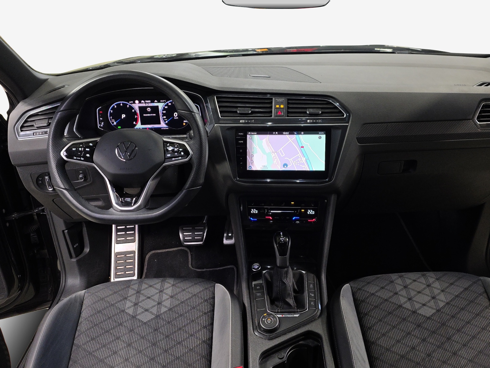 VW Tiguan 2.0TSI R-Line 4Motion DSG-image-8
