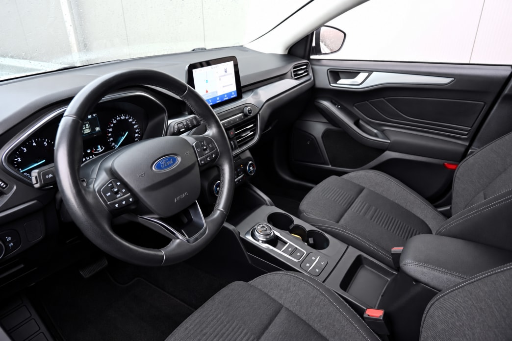 FORD Focus 1.5 SCTi Active X Automatic-image-8
