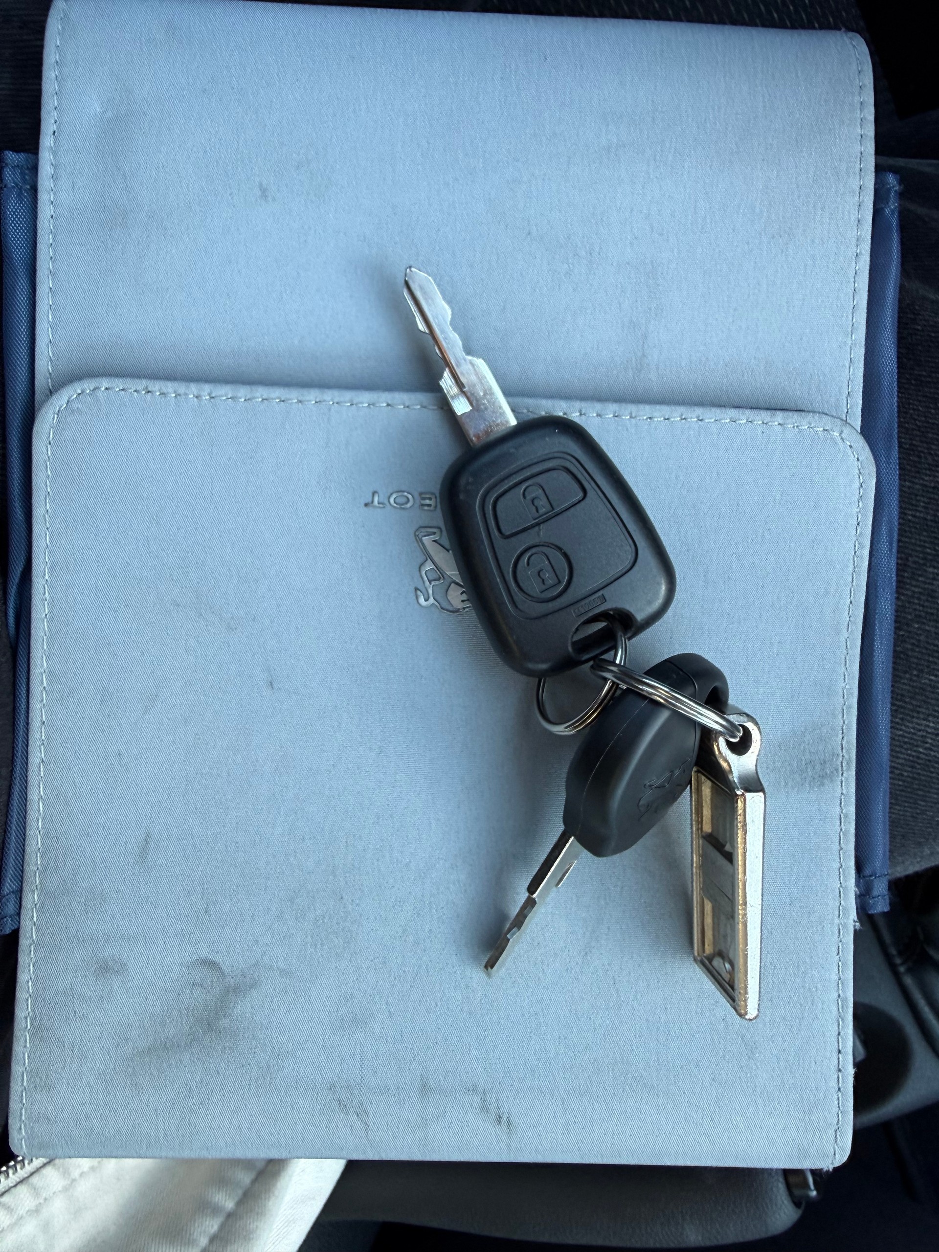 PEUGEOT 206+ 1.4 Trendy-image-12