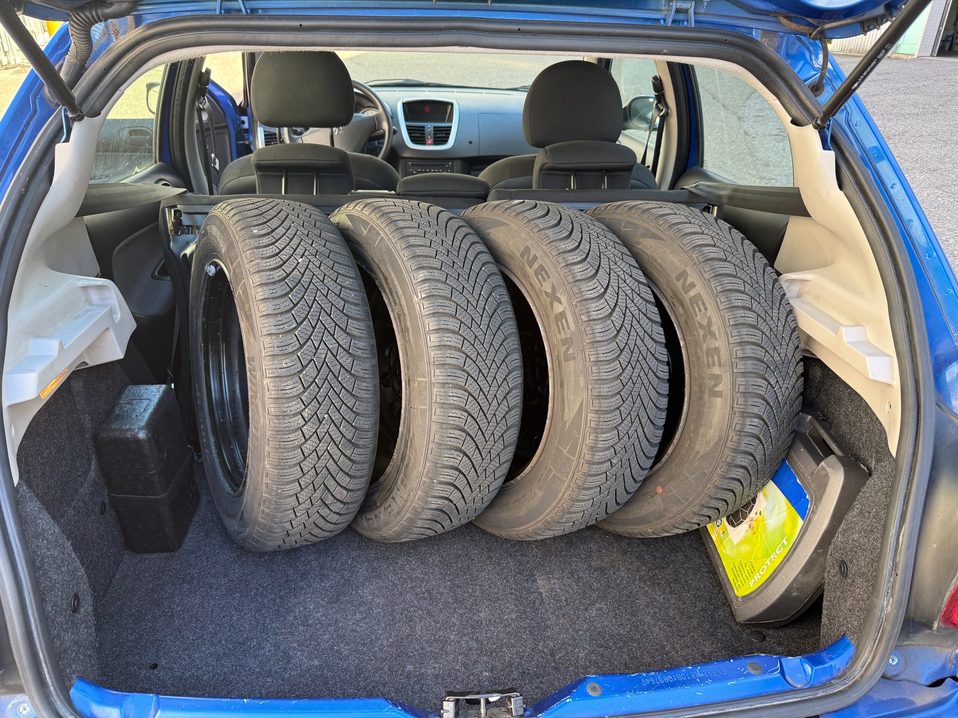 PEUGEOT 206+ 1.4 Trendy-image-9