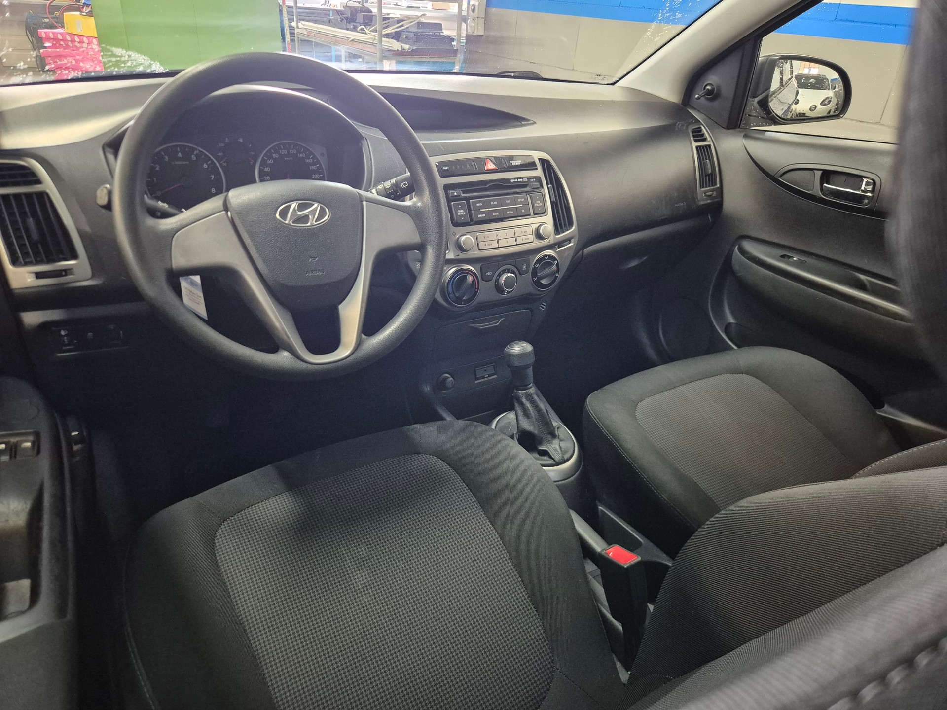 HYUNDAI i20 1.2 Comfort-image-7