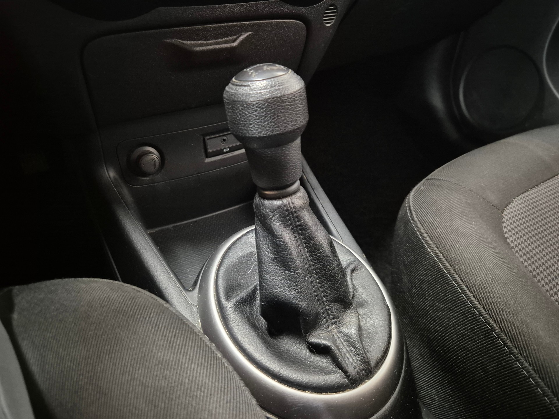 HYUNDAI i20 1.2 Comfort-image-11