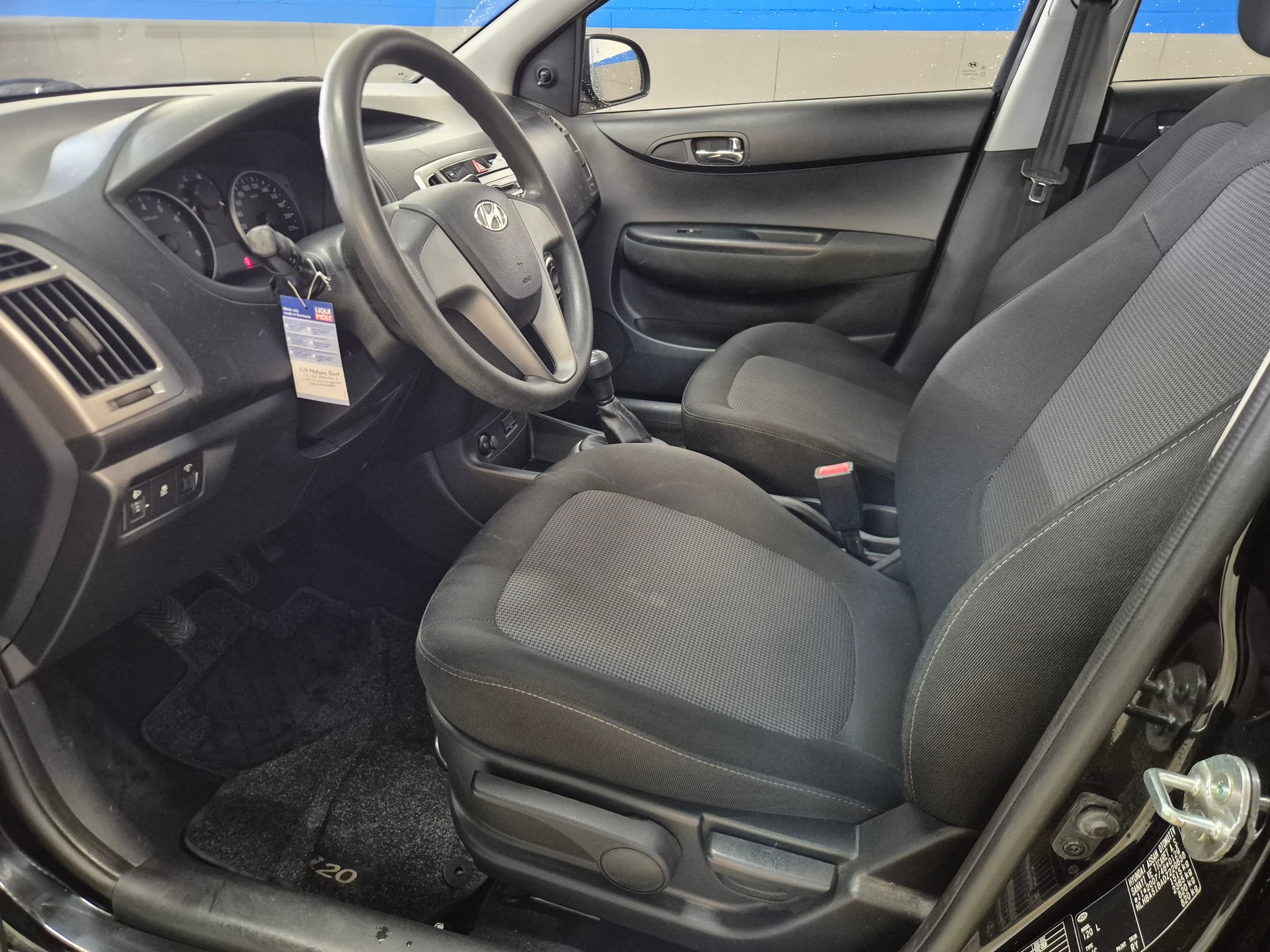 HYUNDAI i20 1.2 Comfort-image-6