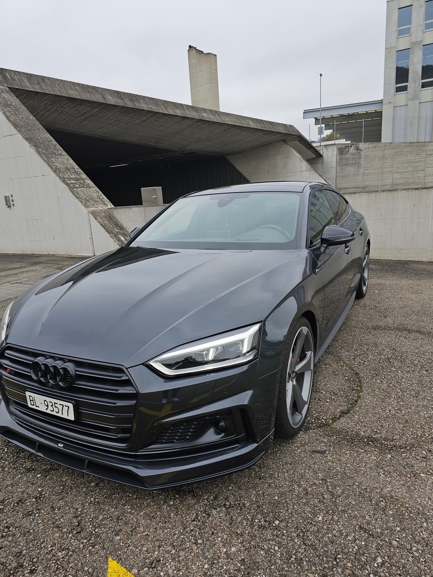 AUDI 3.0 V6 TFSI quattro T-Tronic-image-2