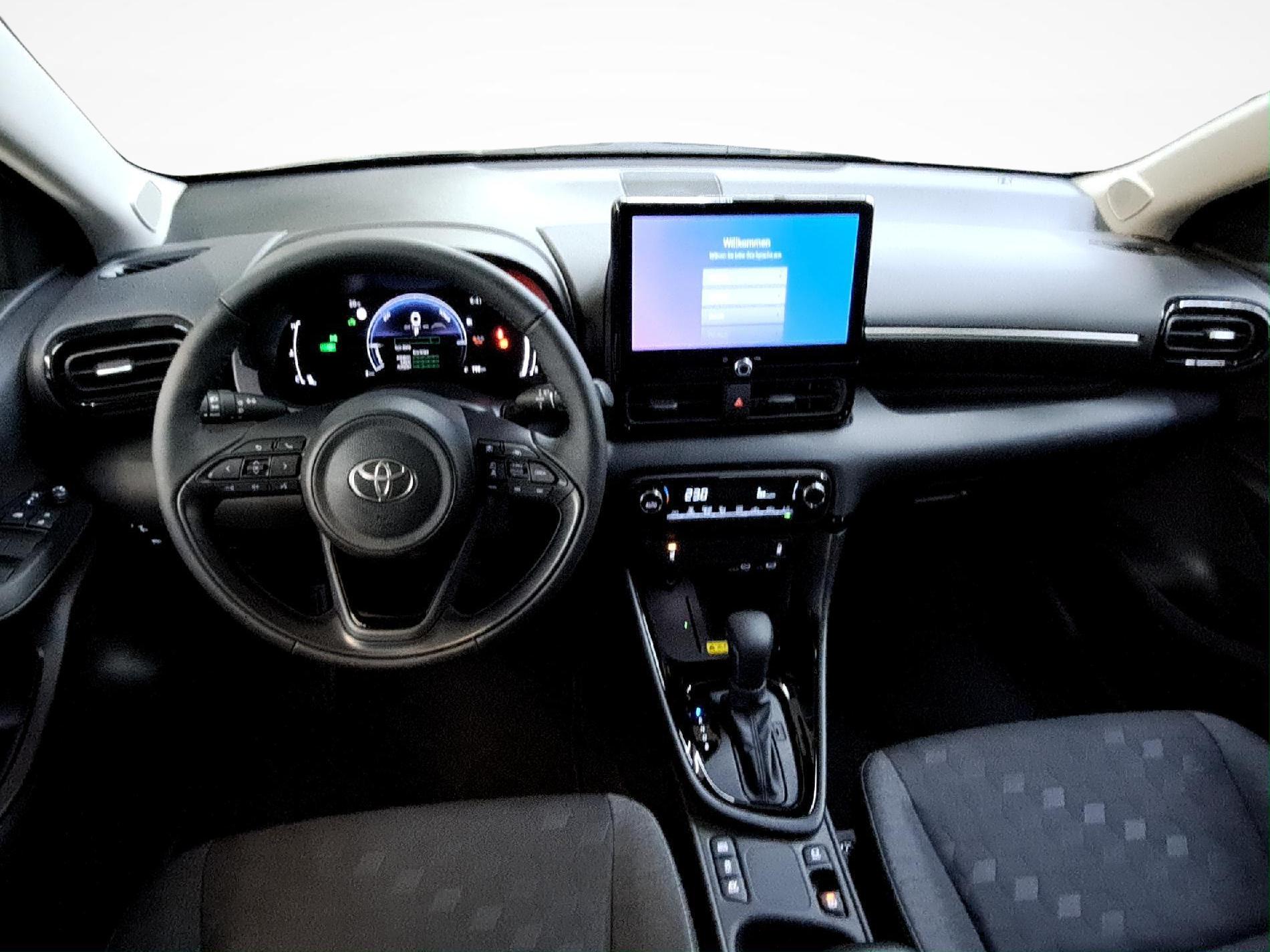 TOYOTA Yaris 1.5 VVT-i HSD Trend-image-8