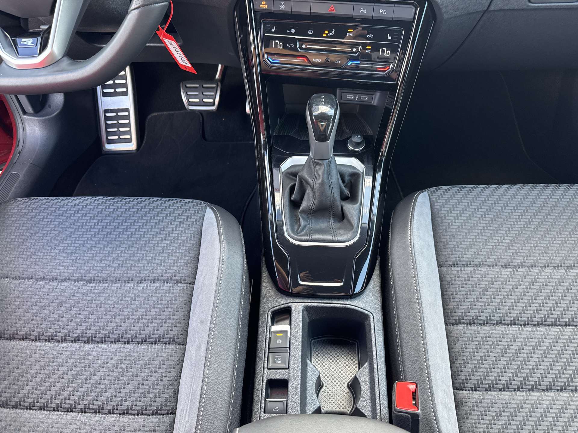 VW T-Roc Cabriolet 1.5 TSi EVO R-Line DSG-Automat-image-11