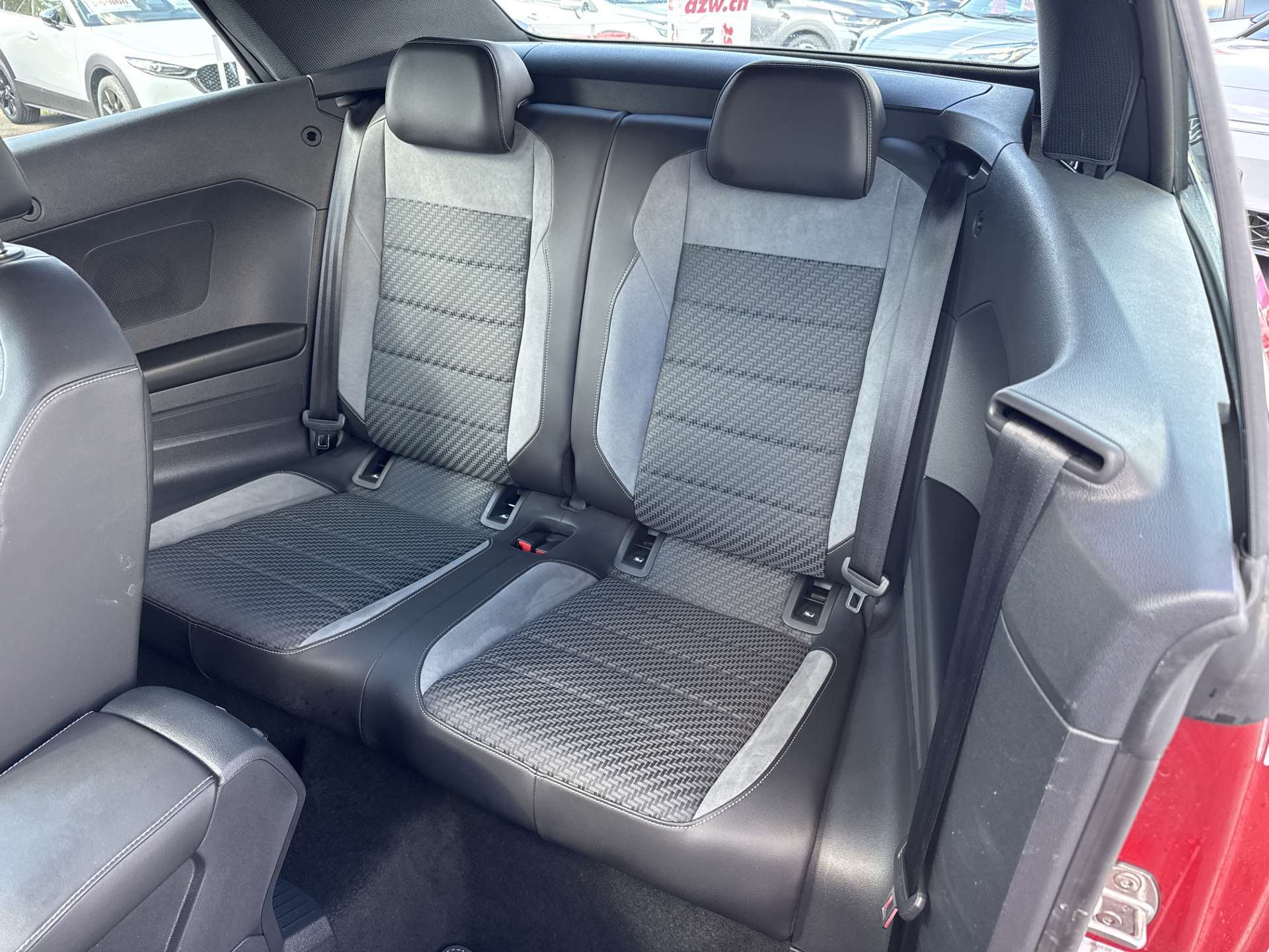 VW T-Roc Cabriolet 1.5 TSi EVO R-Line DSG-Automat-image-6