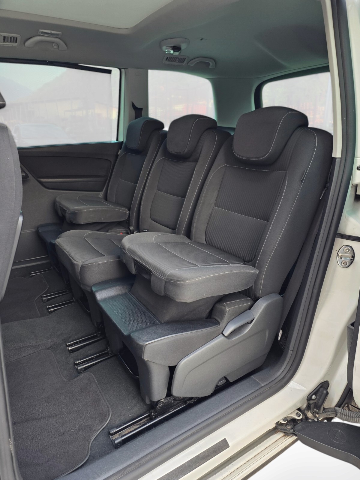 SEAT Alhambra 2.0 TDI Style Eco DSG-image-13