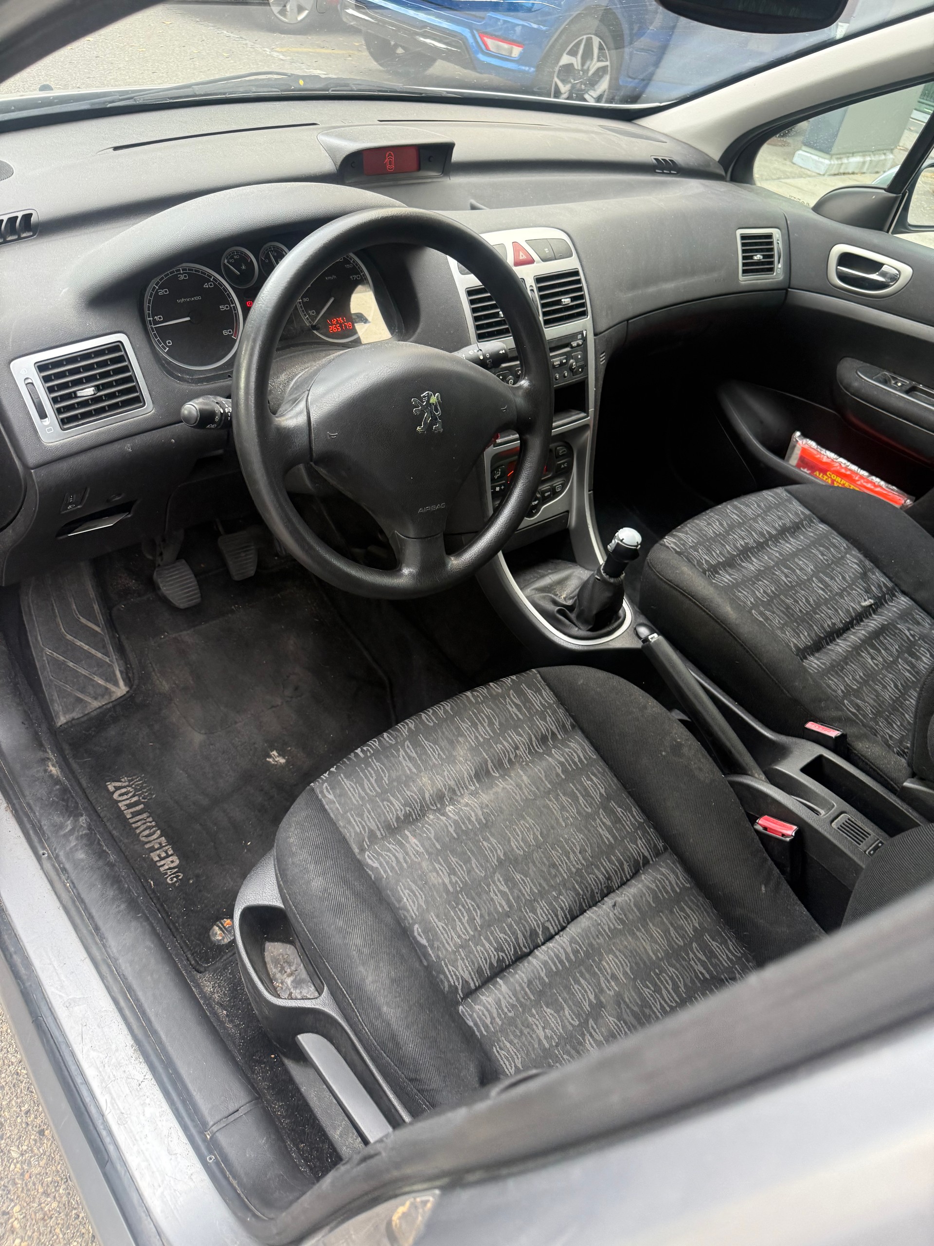 PEUGEOT 307 1.6 HDI XS-image-4