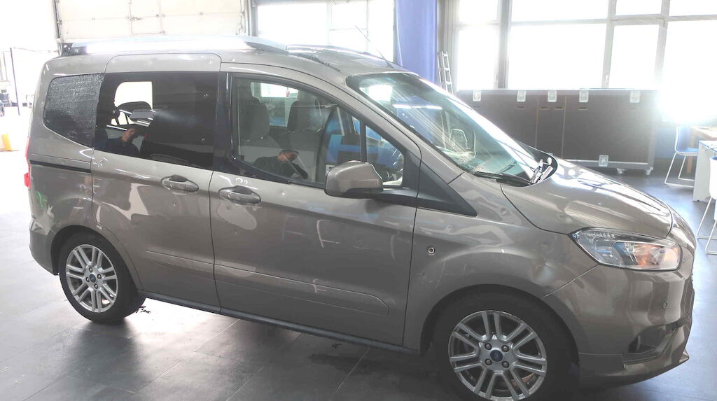 FORD Tourneo Courier 1.0 SCTi Trend-image-1
