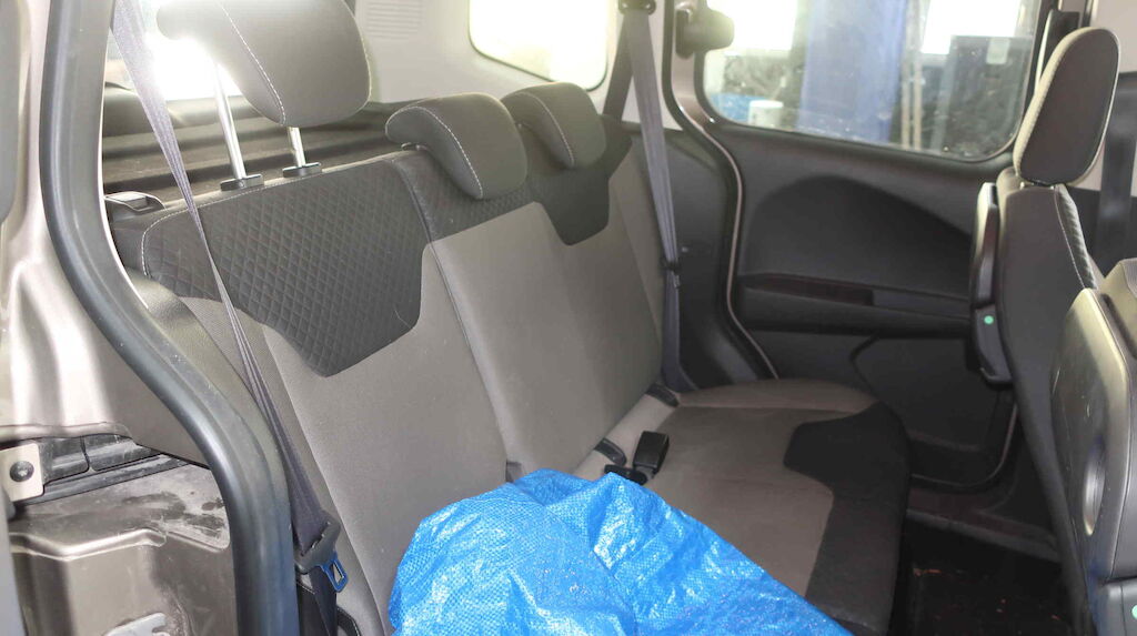 FORD Tourneo Courier 1.0 SCTi Trend-image-10