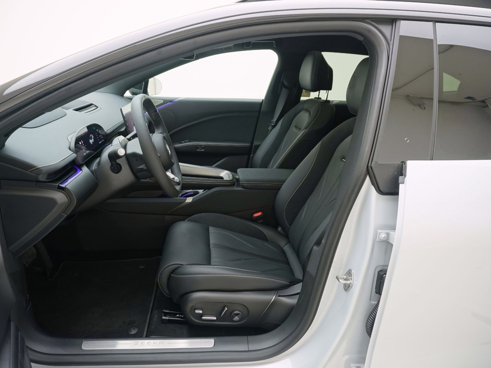 ZEEKR 7GT Privilege Launch Edition AWD-image-9