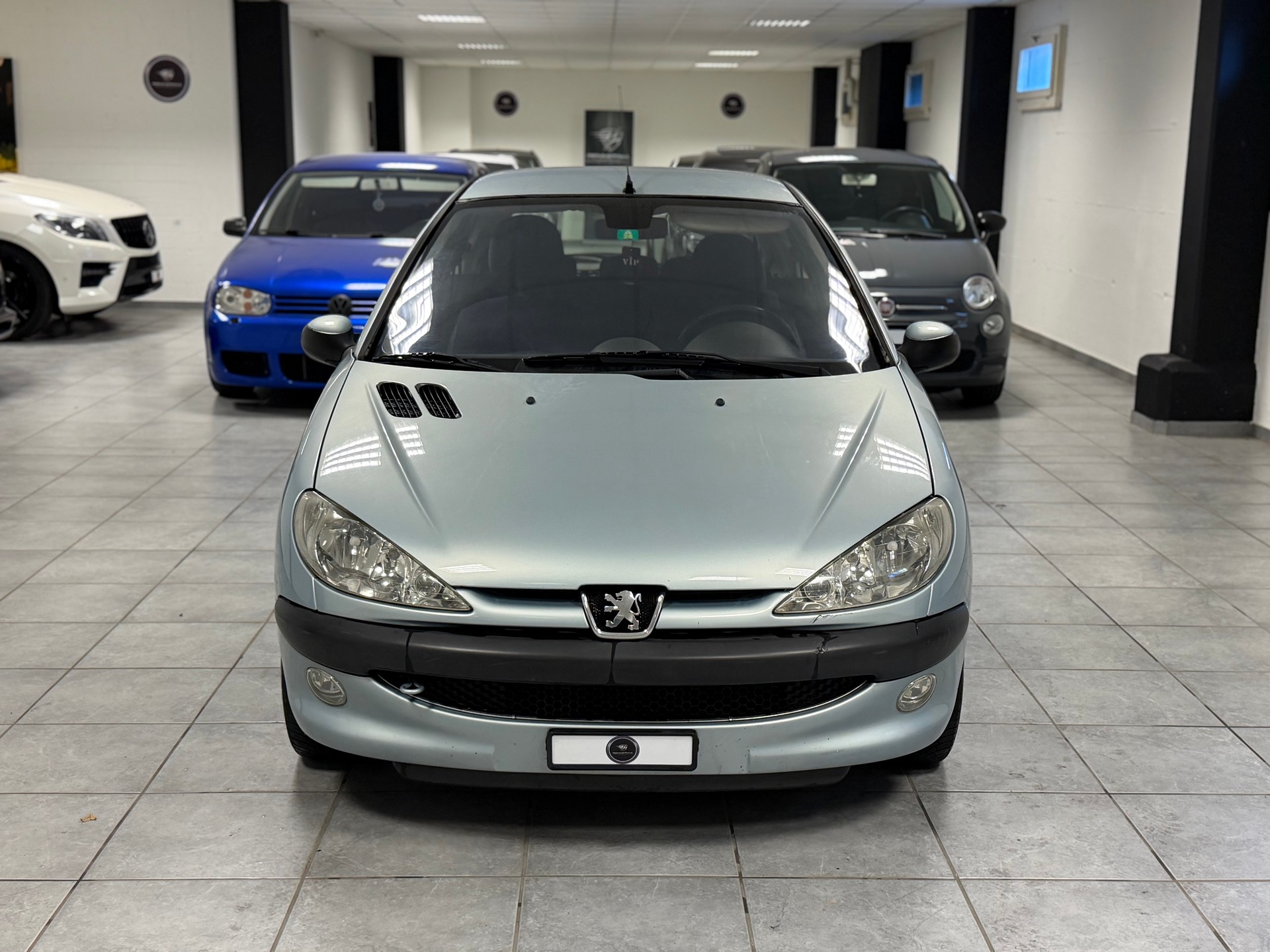 PEUGEOT 206 1.6 16V (XT) Premium-image-2