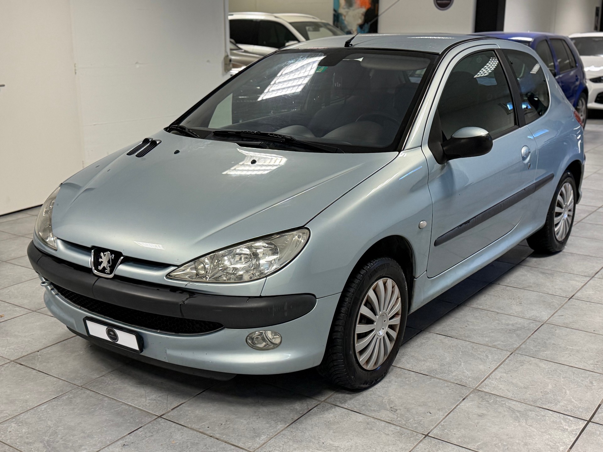 PEUGEOT 206 1.6 16V (XT) Premium-image-3