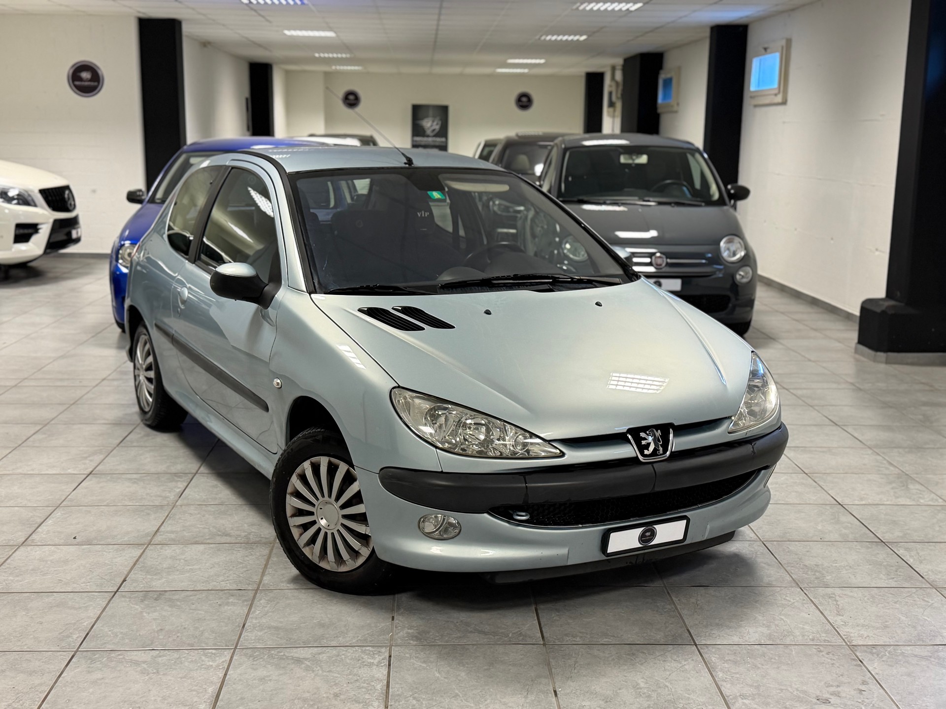 PEUGEOT 206 1.6 16V (XT) Premium-image-0