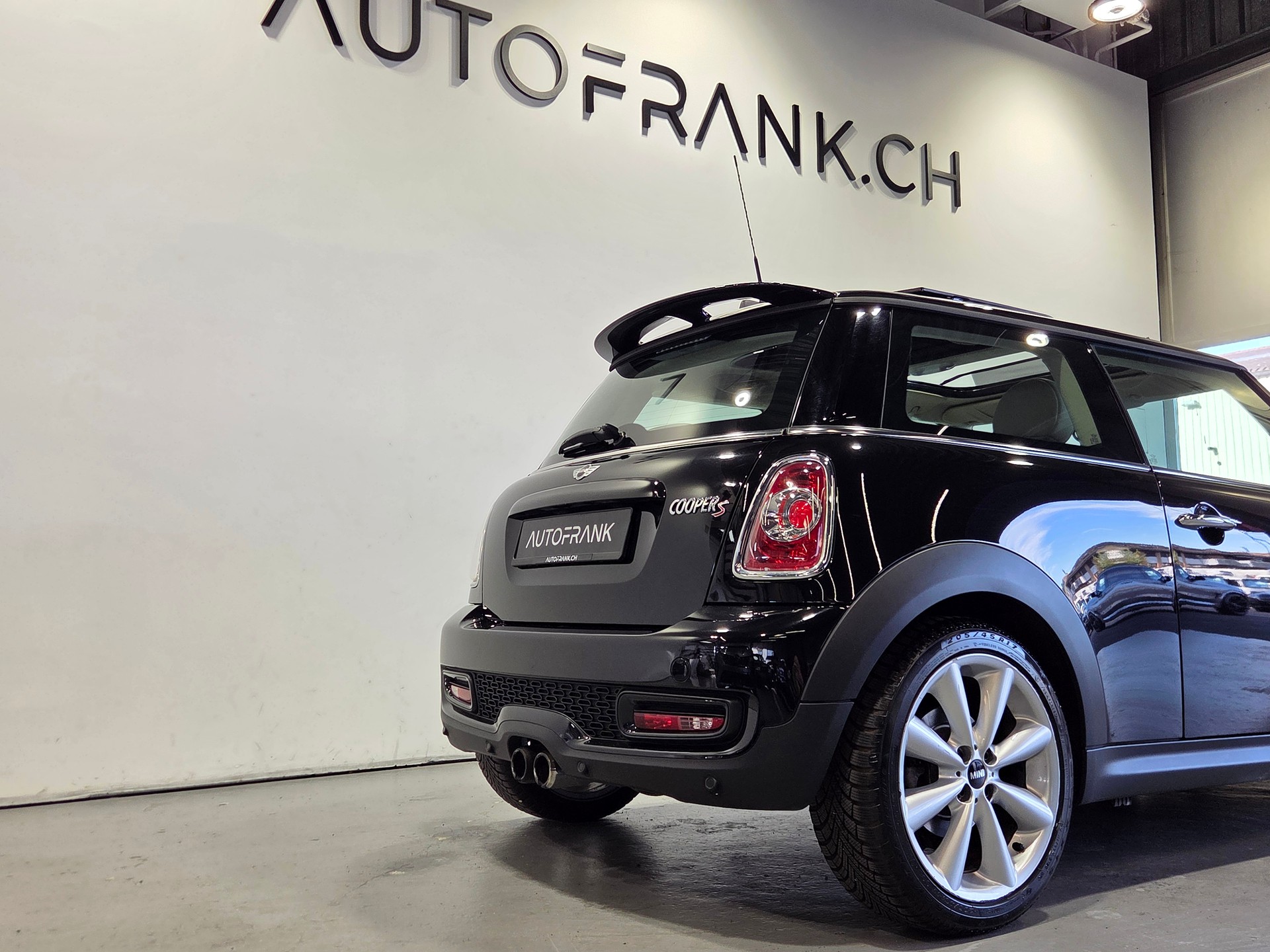 MINI Mini R56 1.6i Cooper S-image-9