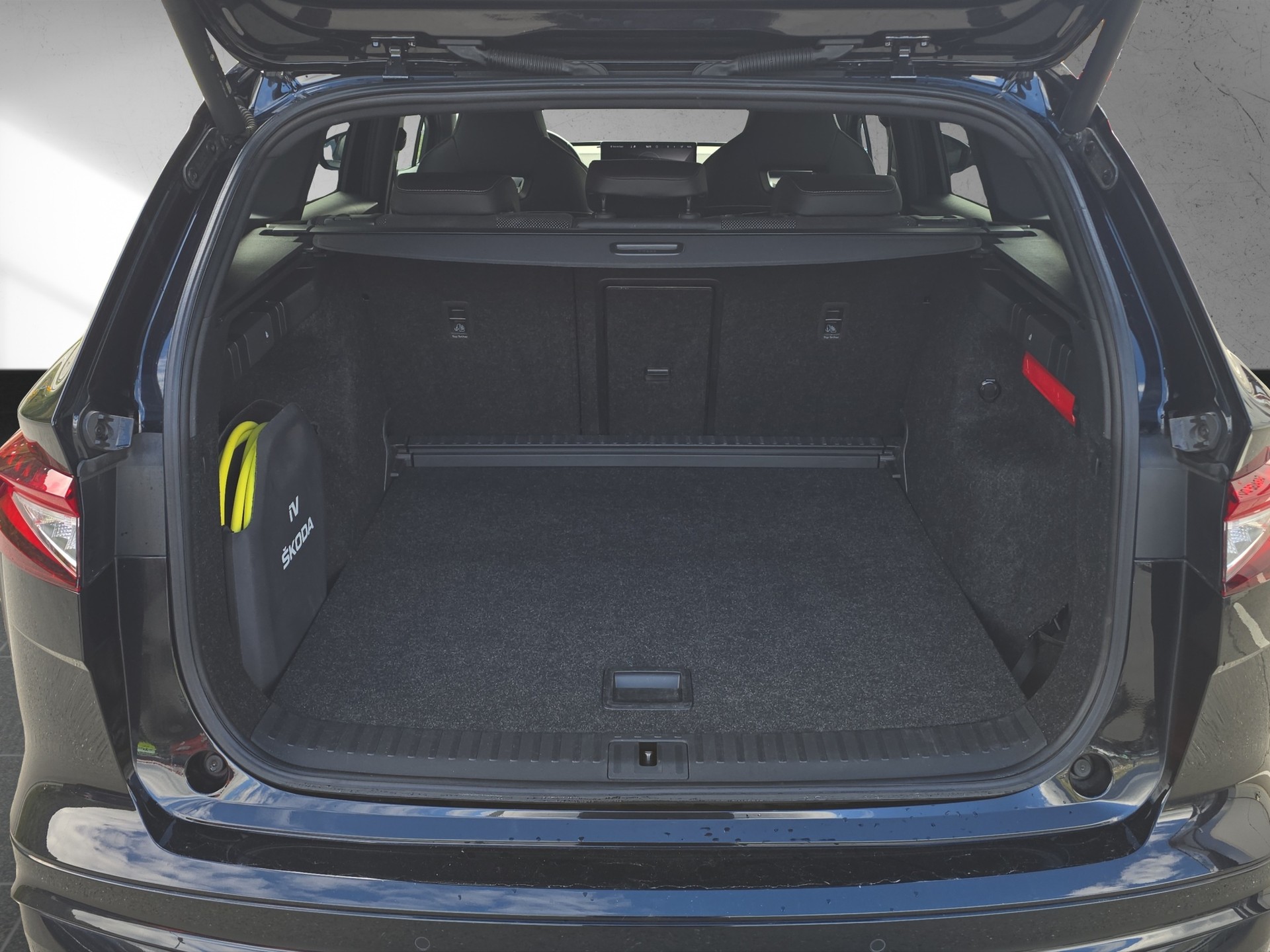 SKODA Enyaq iV 80x SportLine-image-8