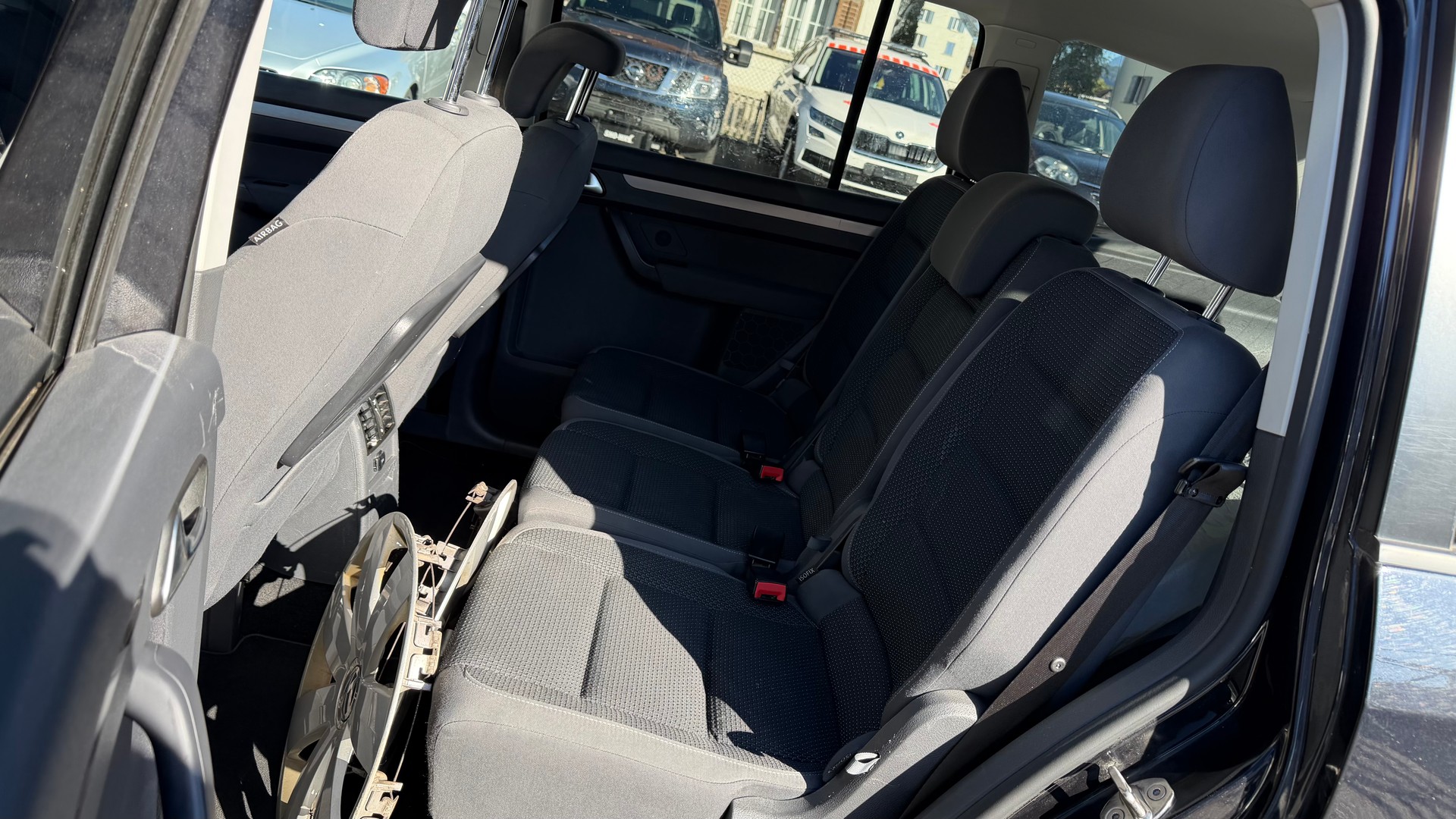 VW Touran 2.0 TDI Comfortline-image-10