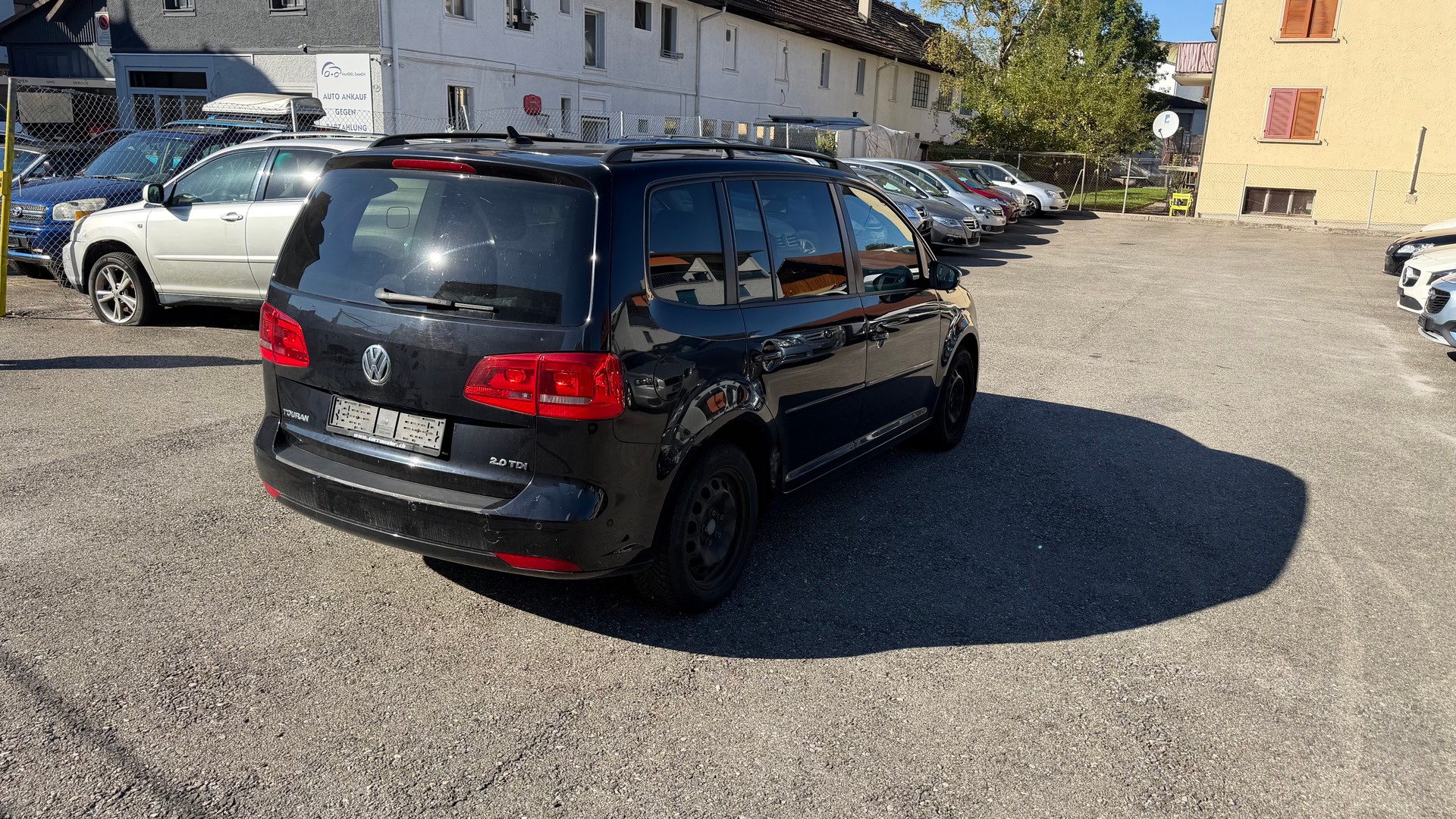 VW Touran 2.0 TDI Comfortline-image-2