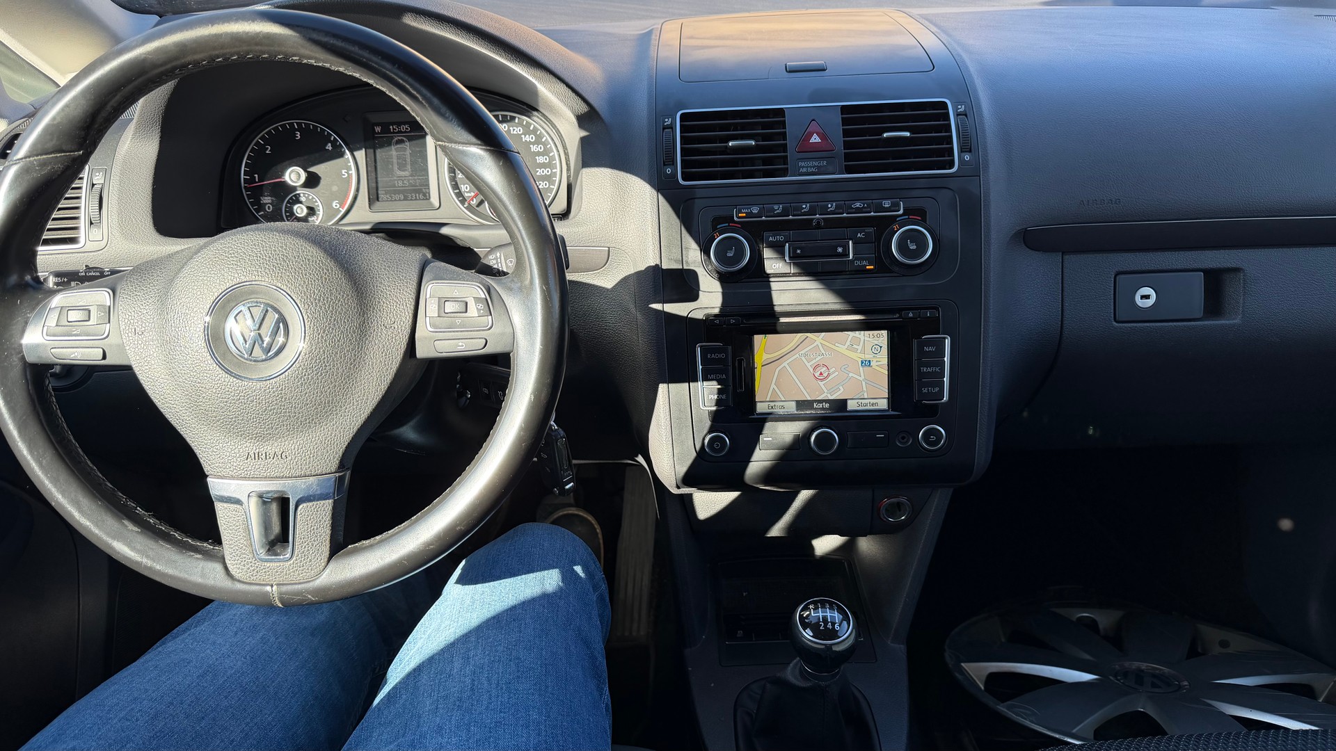 VW Touran 2.0 TDI Comfortline-image-7