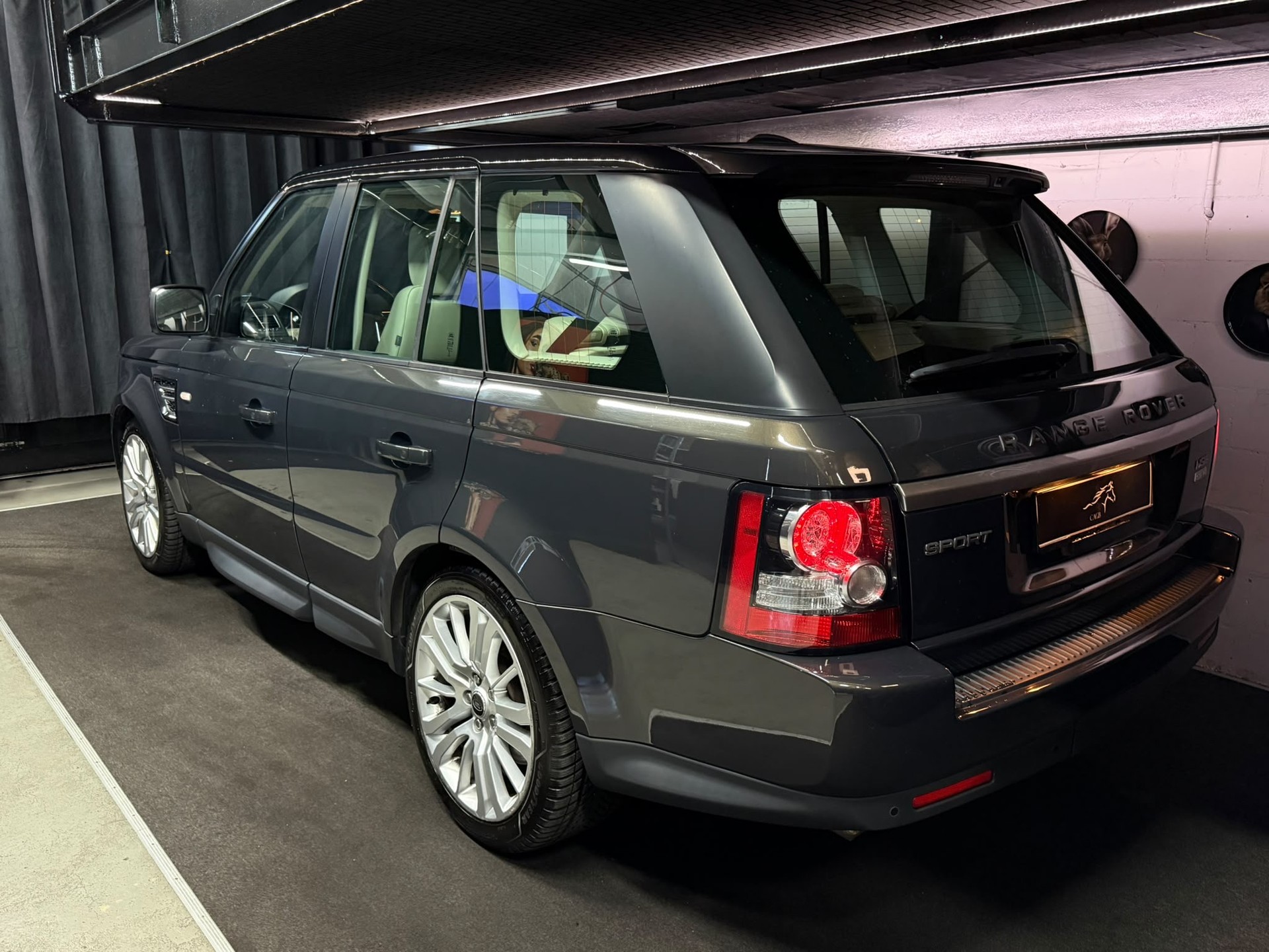 LAND ROVER Range Rover Sport 3.0 TDV6 HSE Automatic-image-2