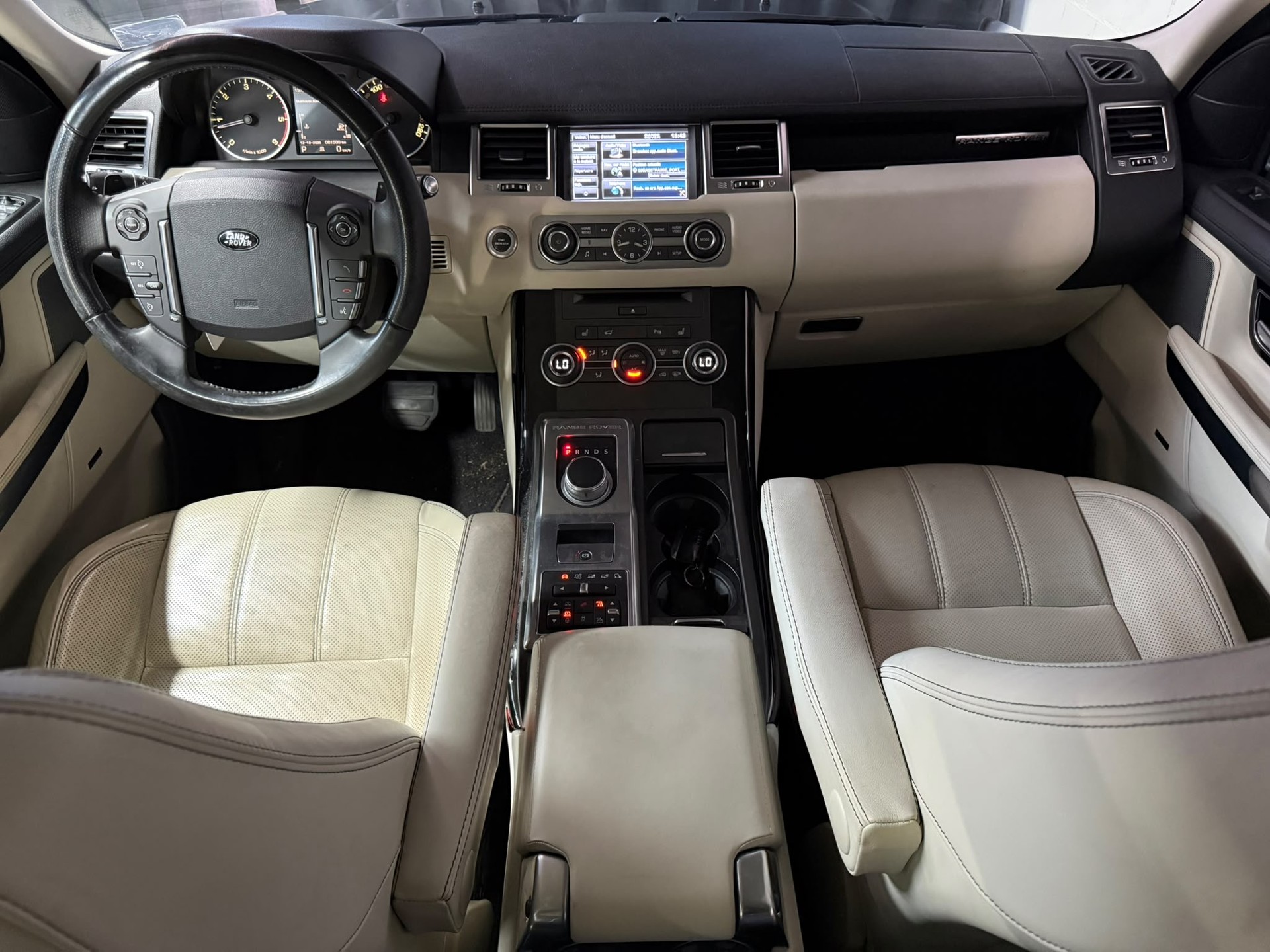 LAND ROVER Range Rover Sport 3.0 TDV6 HSE Automatic-image-9
