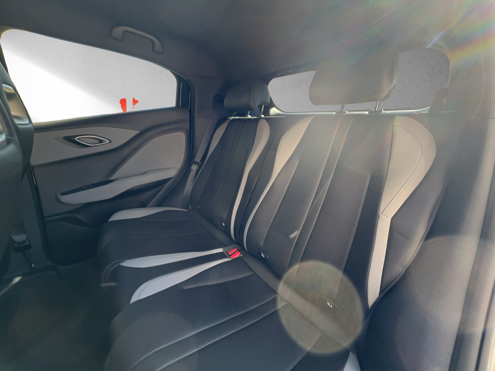 BYD Dolphin Surf 43 kWh Comfort-image-12