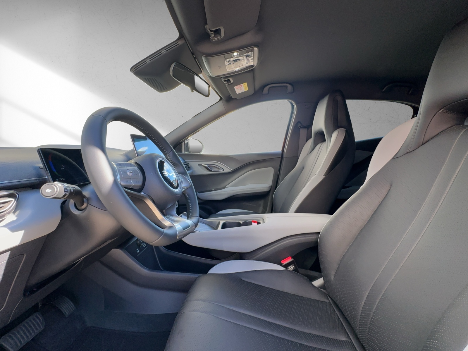 BYD Dolphin Surf 43 kWh Comfort-image-10