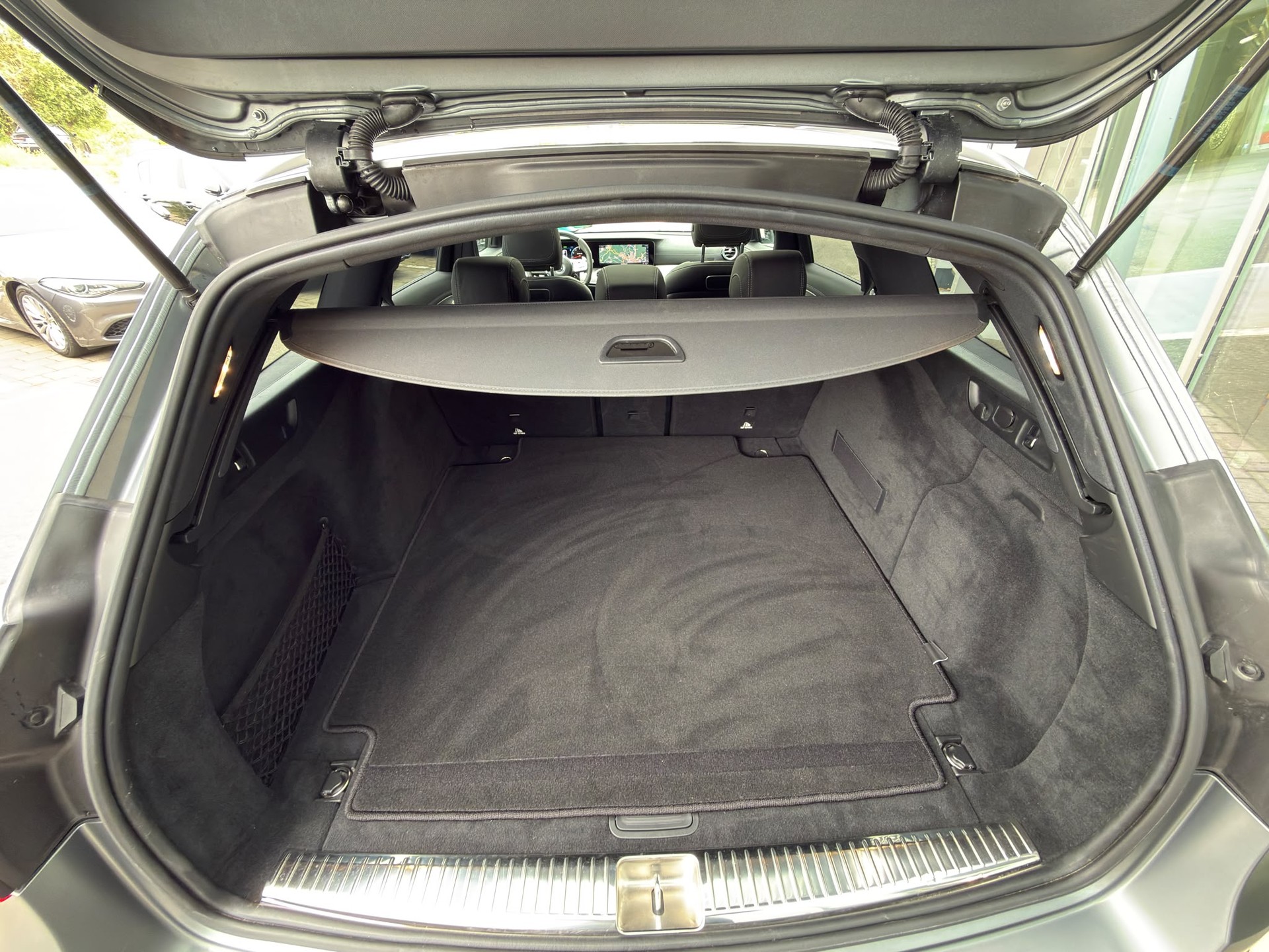 MERCEDES-BENZ E 53 AMG 4Matic 9G-Tronic-image-15