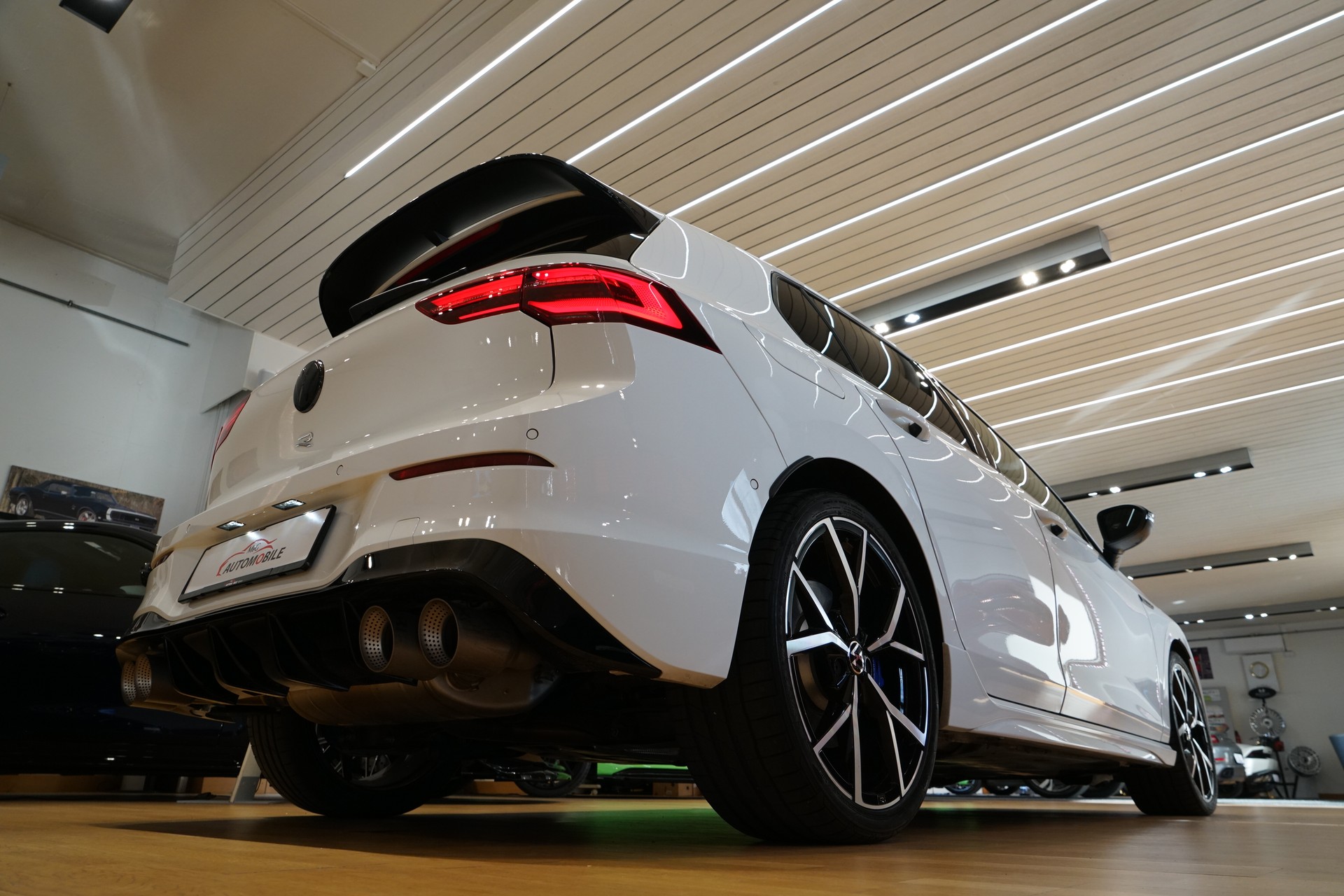 VW Golf 2.0 TSI R DSG 4Motion "Akrapovic" Performancepaket 270 km/h-image-8