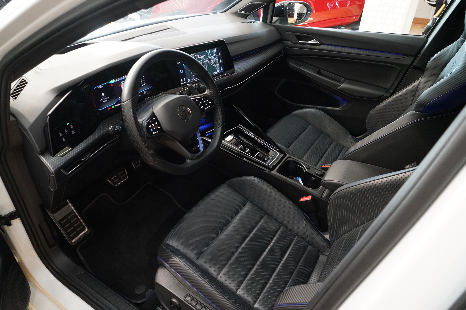 VW Golf 2.0 TSI R DSG 4Motion "Akrapovic" Performancepaket 270 km/h-image-13