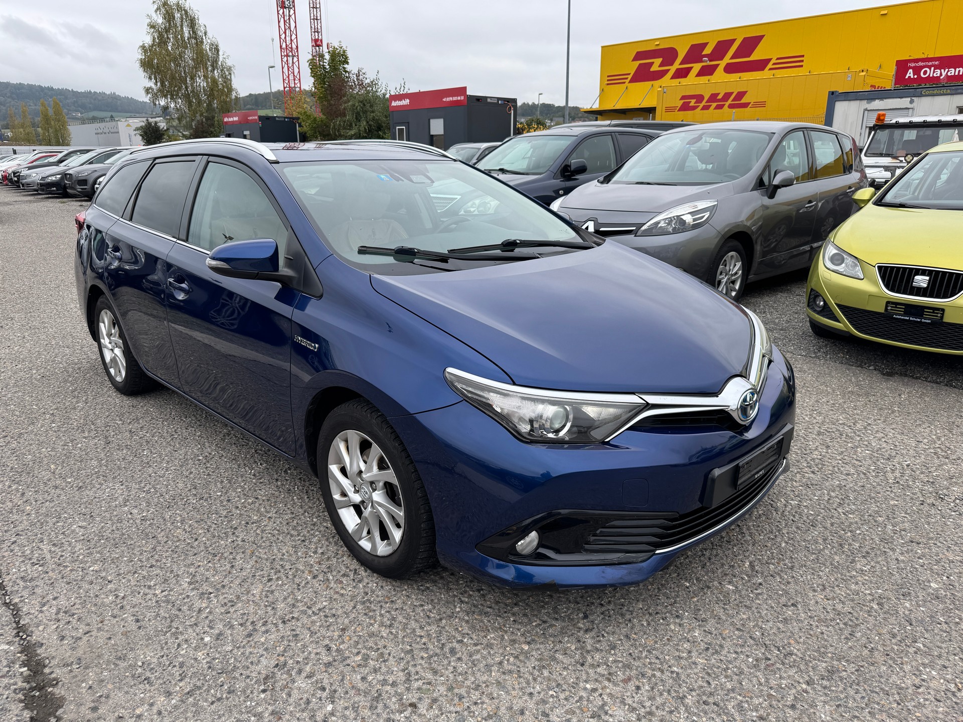 TOYOTA Auris Touring Sports 1.8 HSD Comfort e-CVT-image-1
