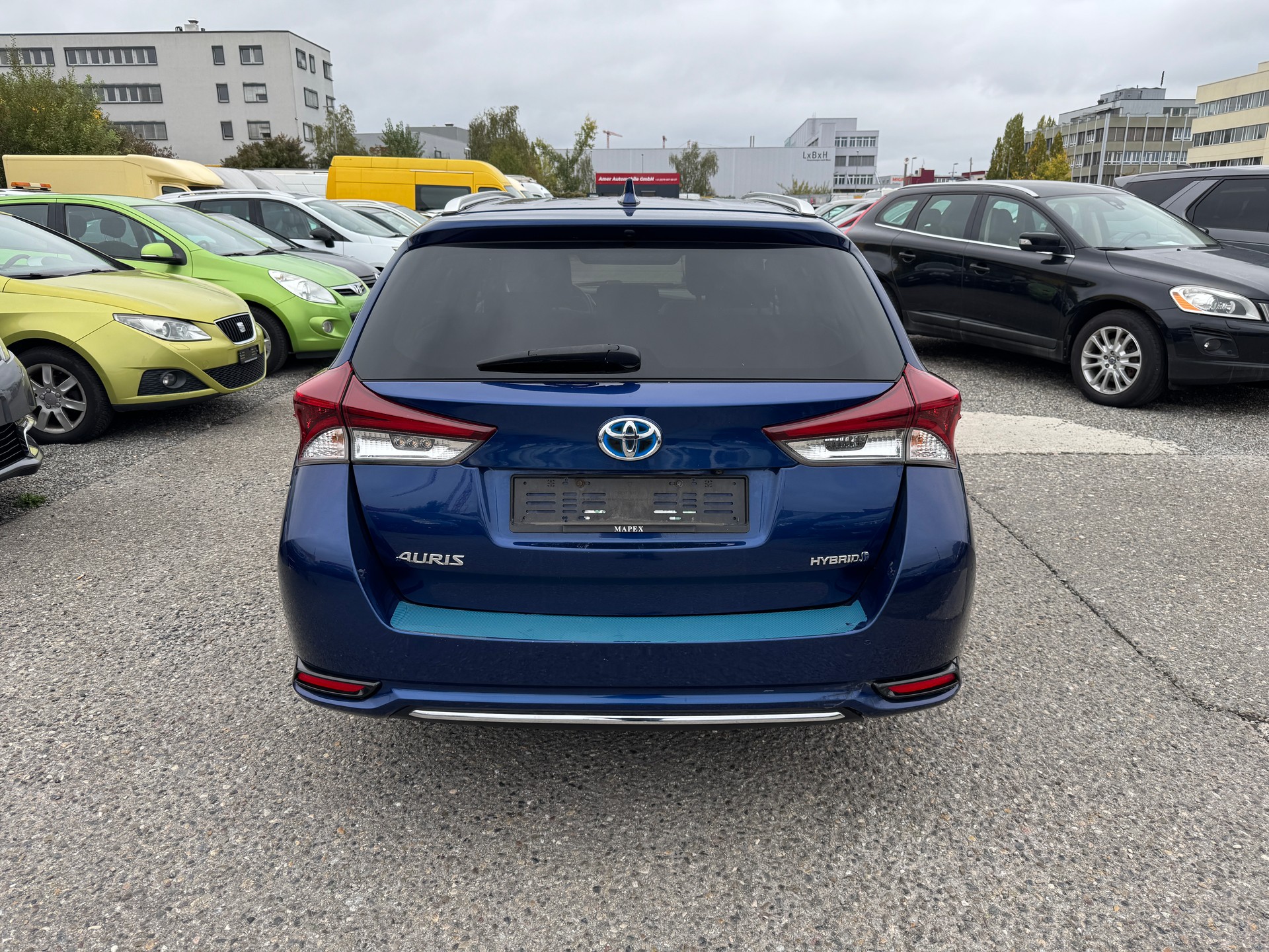 TOYOTA Auris Touring Sports 1.8 HSD Comfort e-CVT-image-3