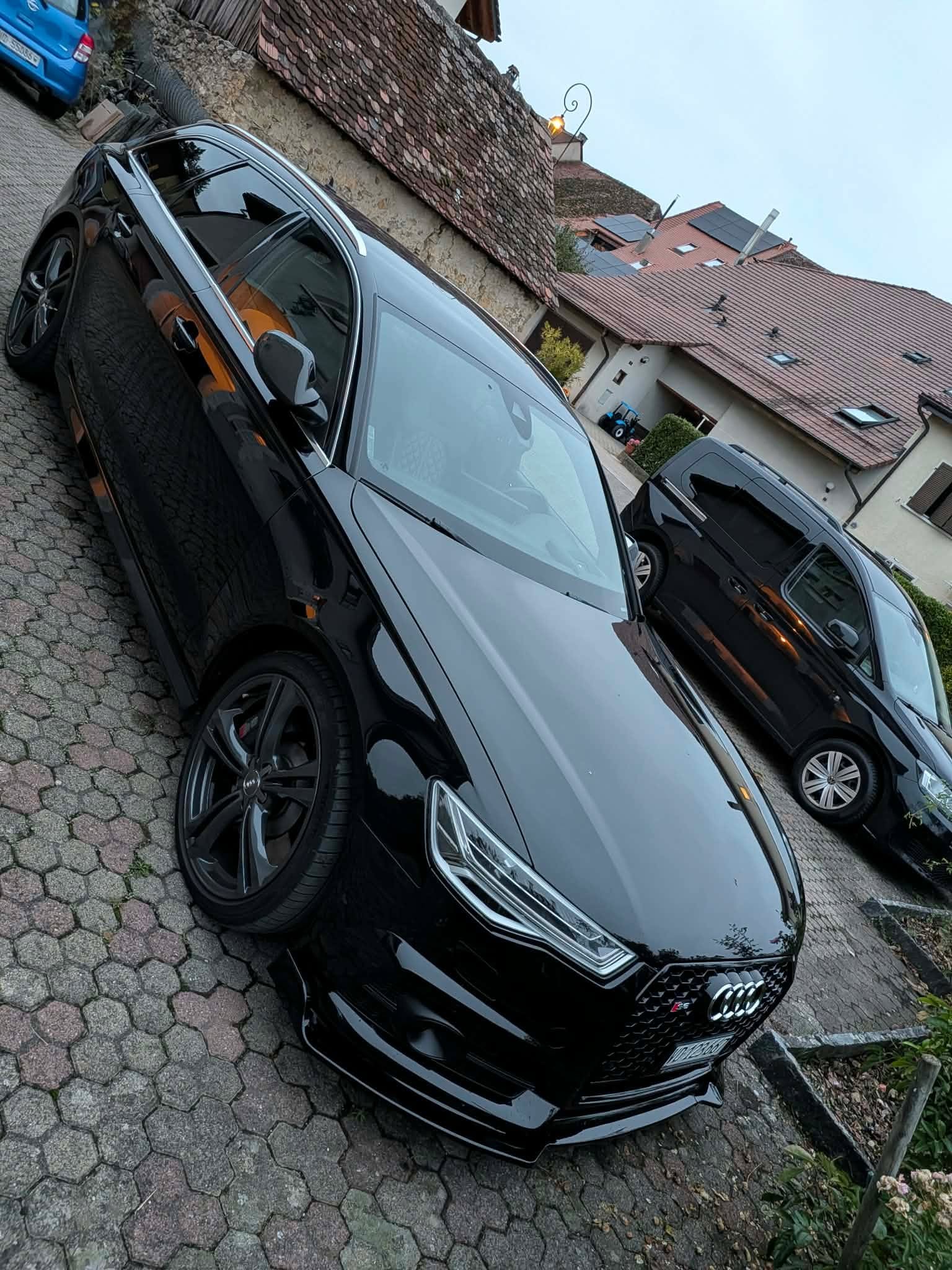Car photo