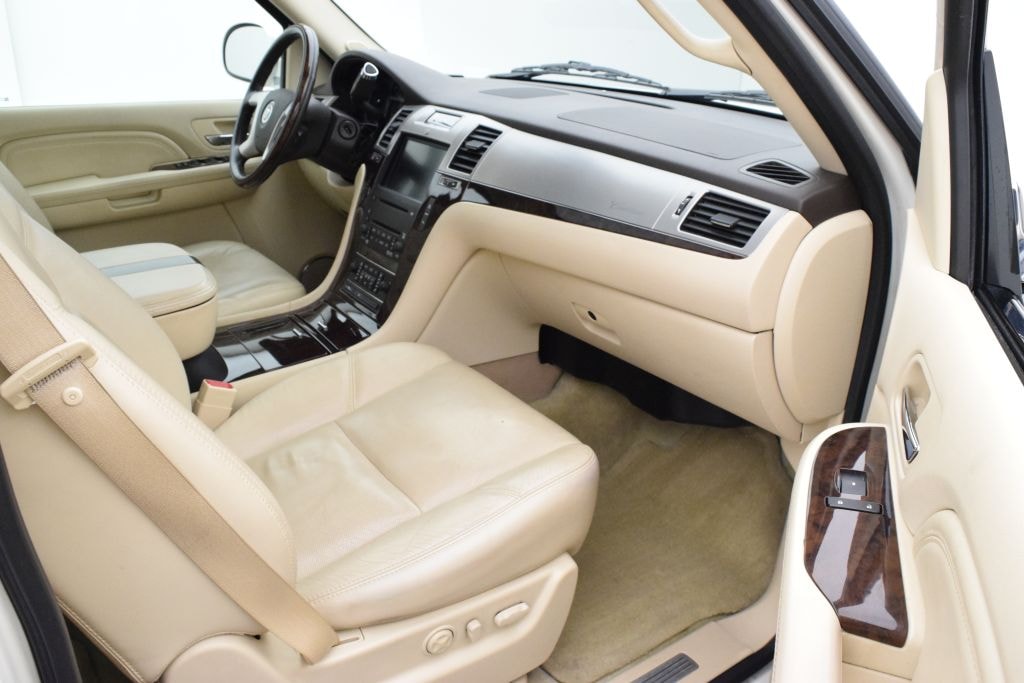 CADILLAC Escalade 6.2 Sport Luxury-image-13