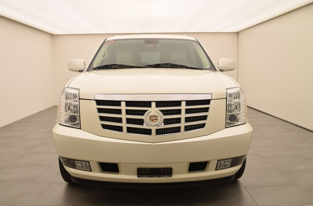 CADILLAC Escalade 6.2 Sport Luxury-image-2