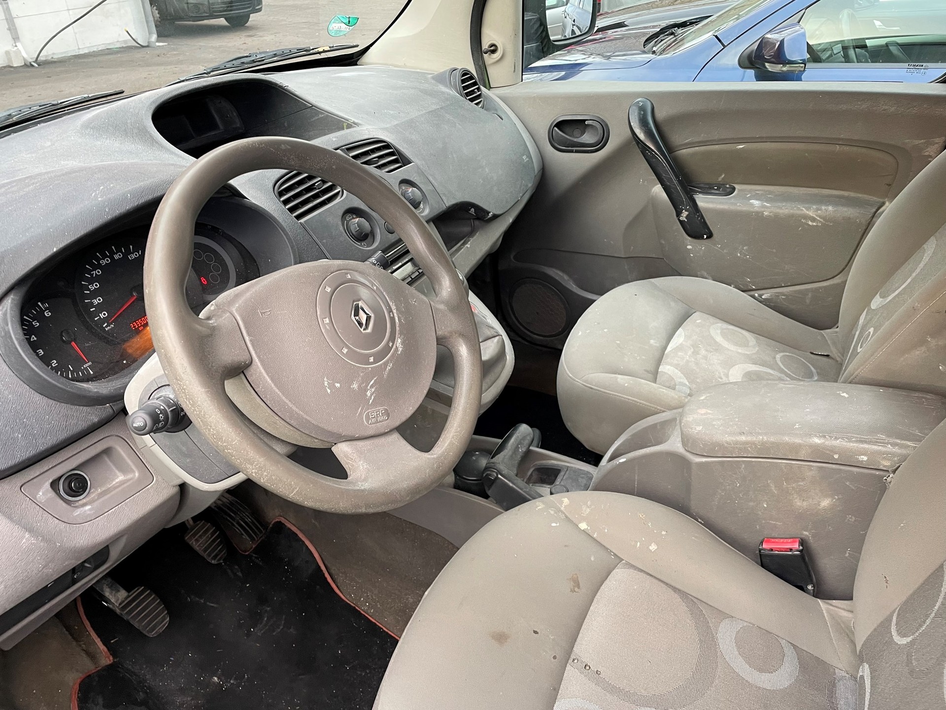 RENAULT Kangoo 1.6 16V Privilège-image-2