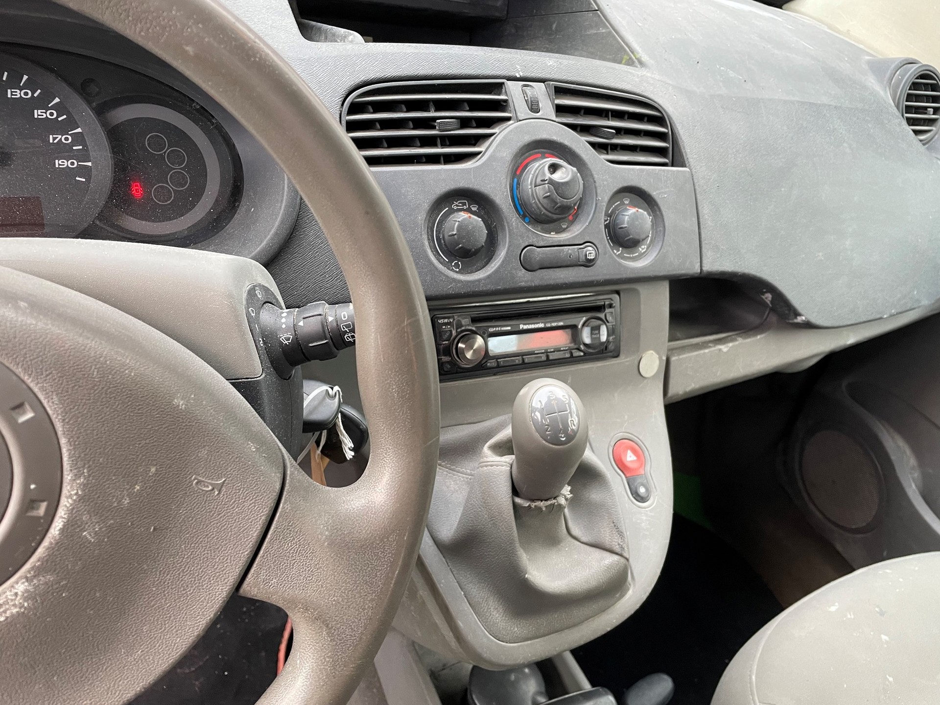 RENAULT Kangoo 1.6 16V Privilège-image-3